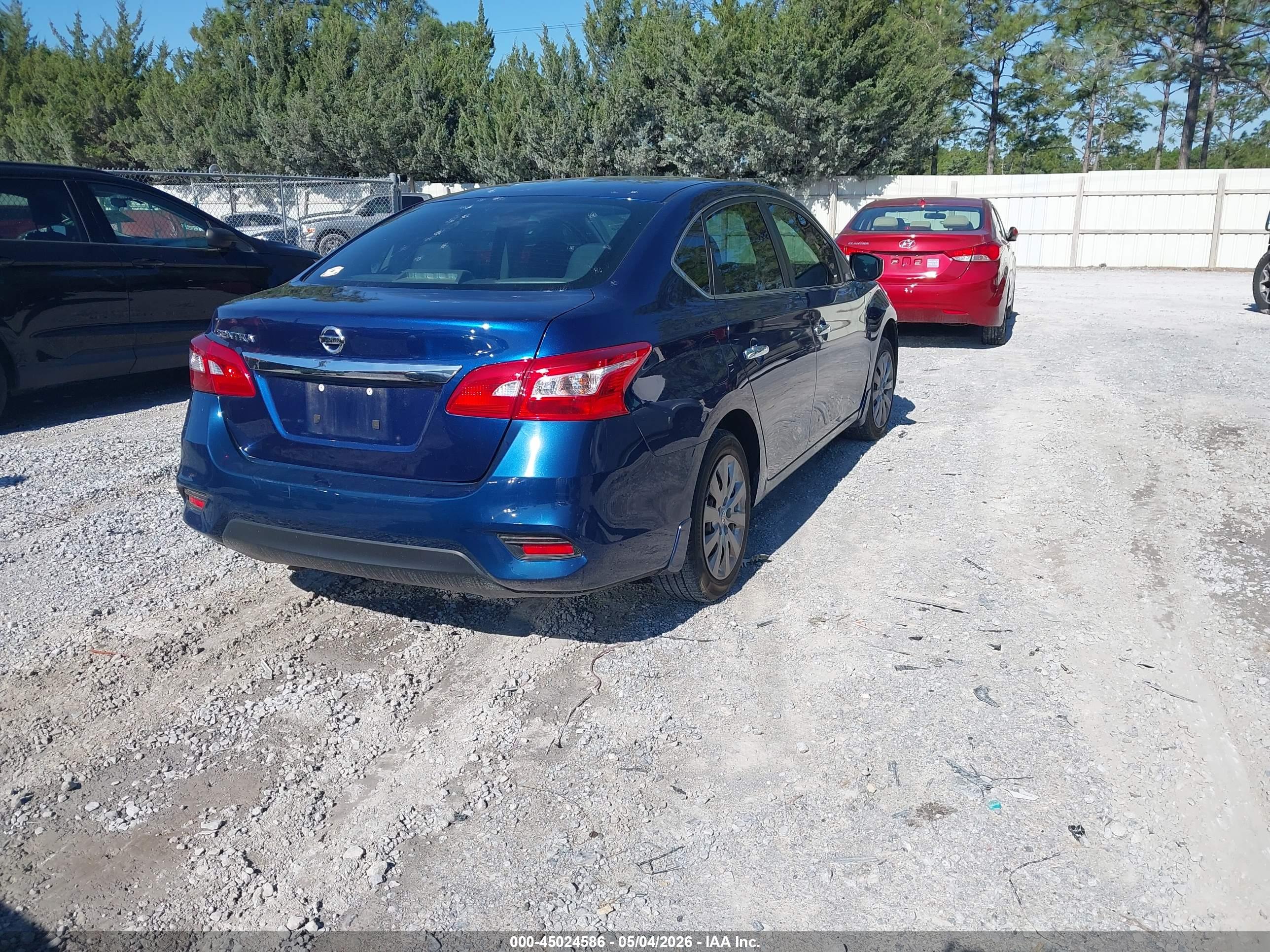 NISSAN SENTRA image 4