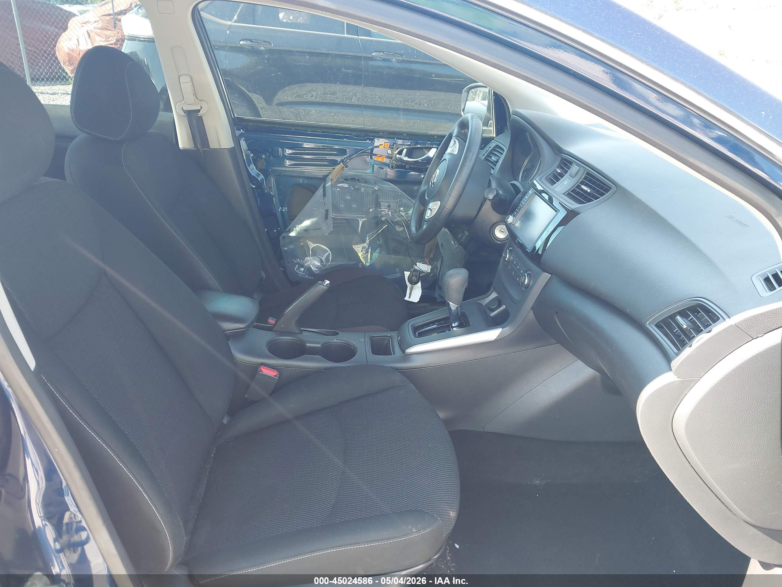 NISSAN SENTRA image 5