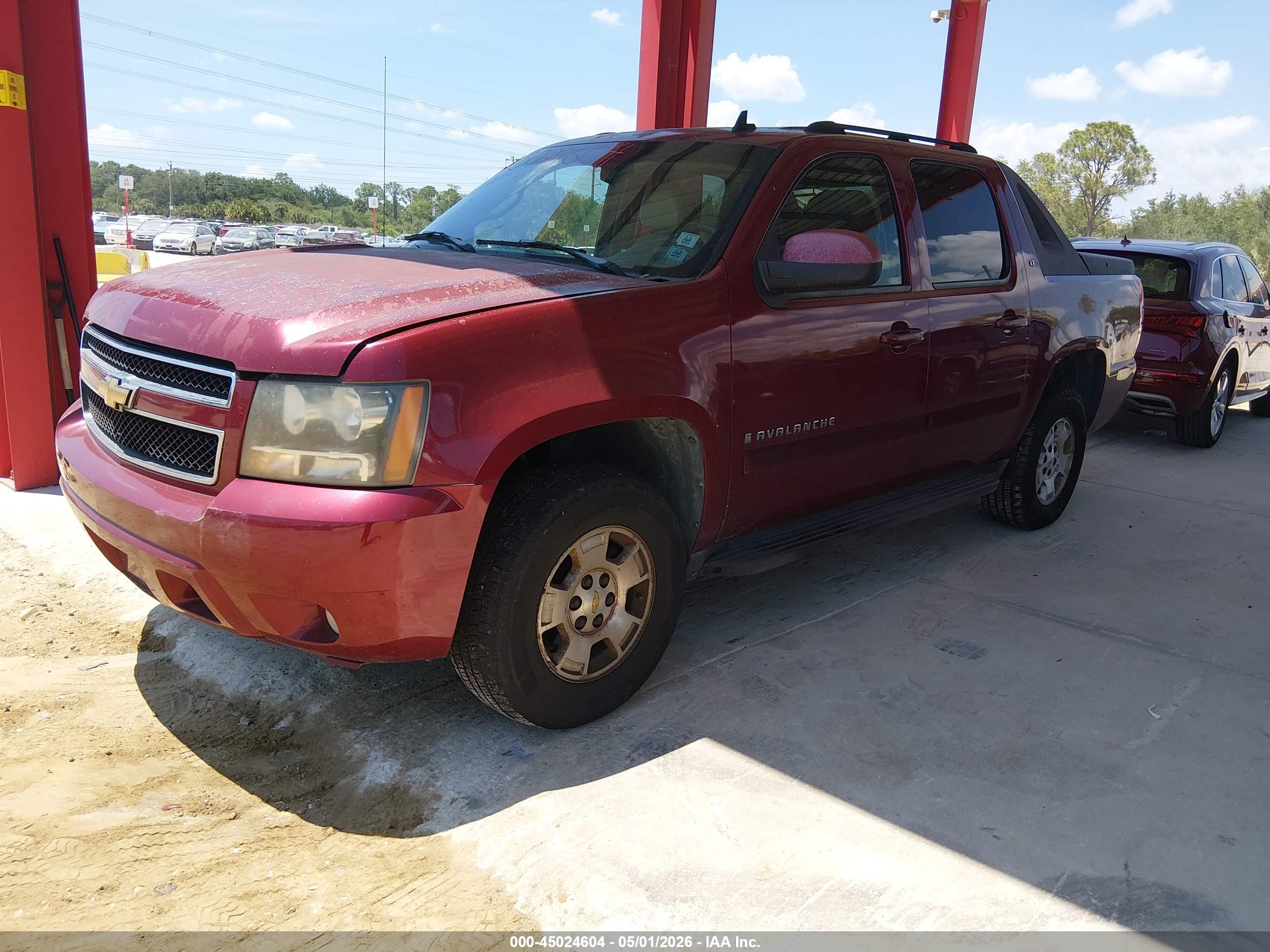 CHEVROLET AVALANCHE image 2