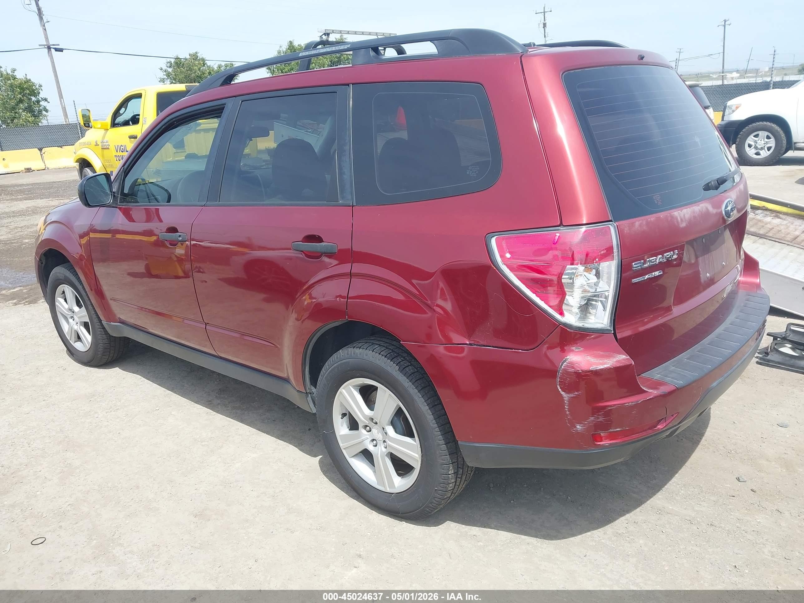 SUBARU FORESTER image 3