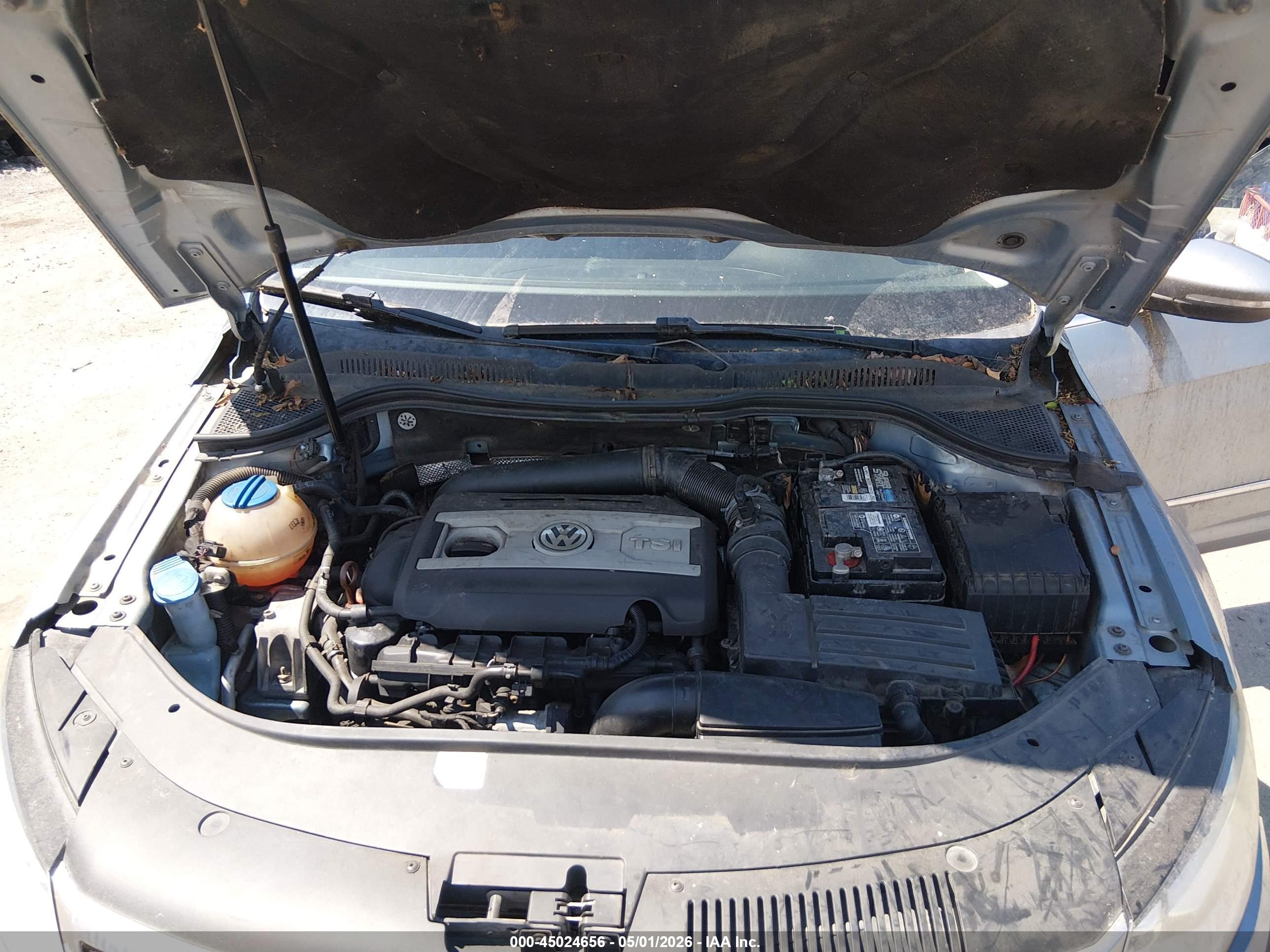 VOLKSWAGEN CC image 10
