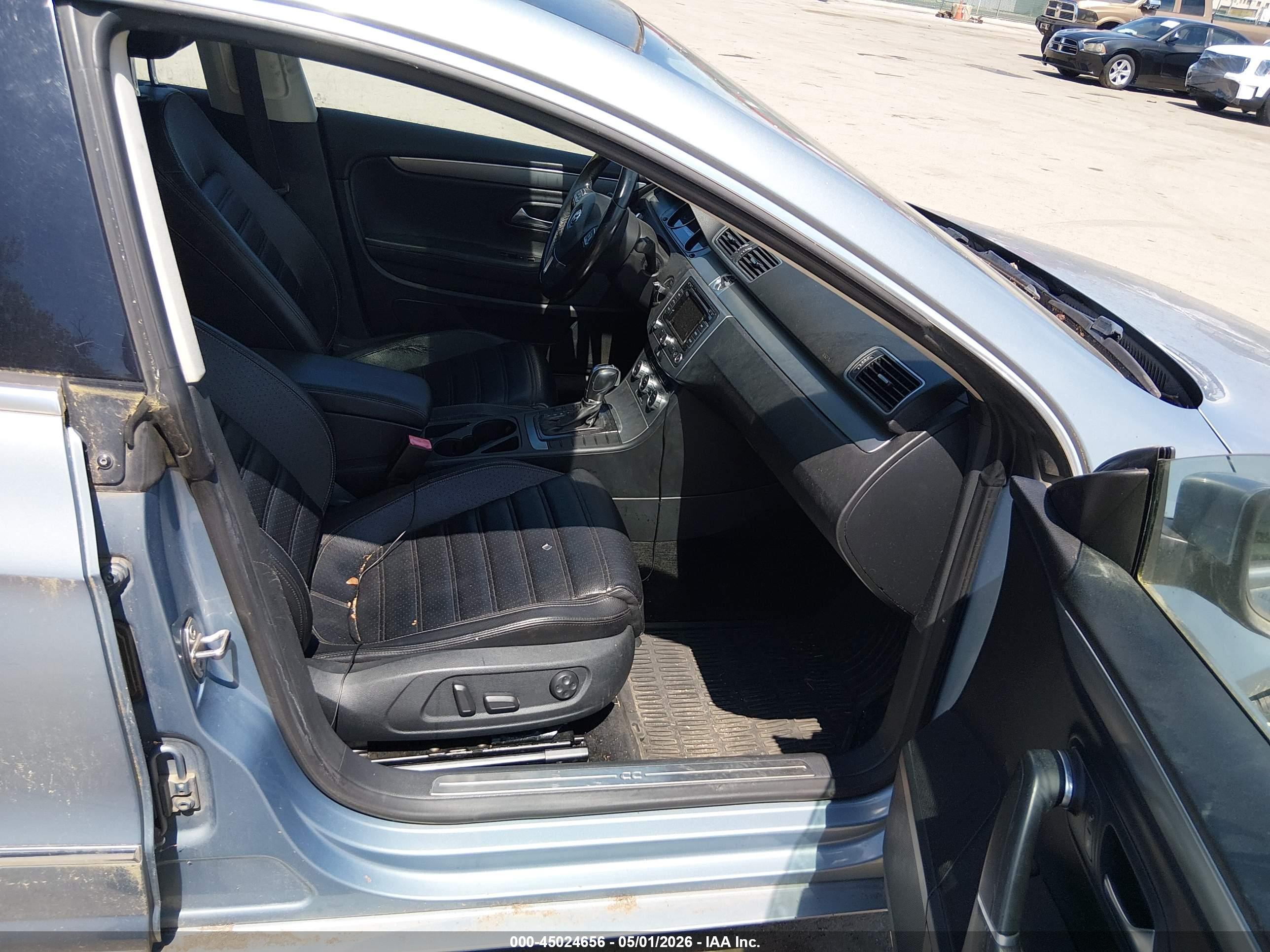 VOLKSWAGEN CC image 5