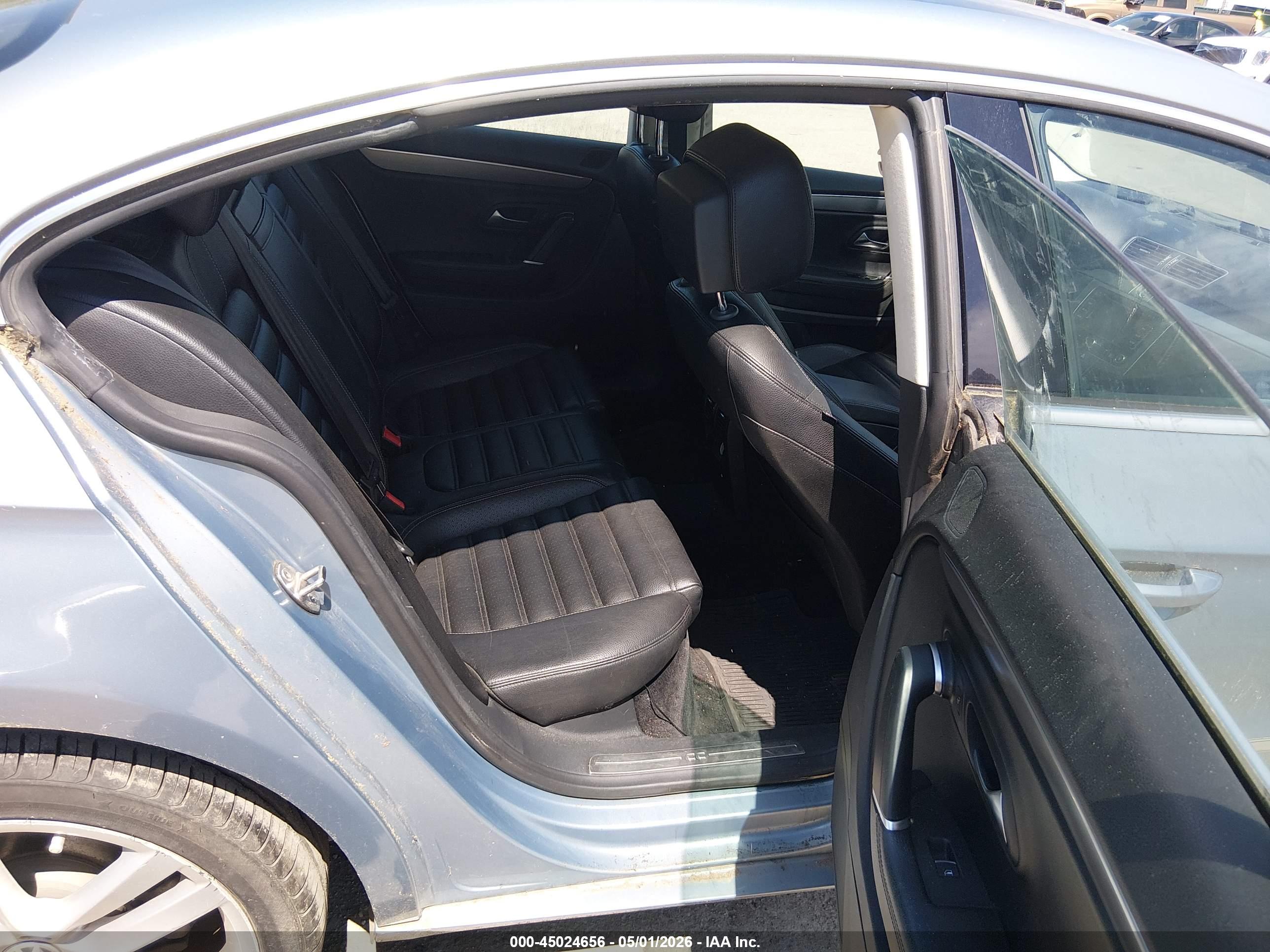 VOLKSWAGEN CC image 8