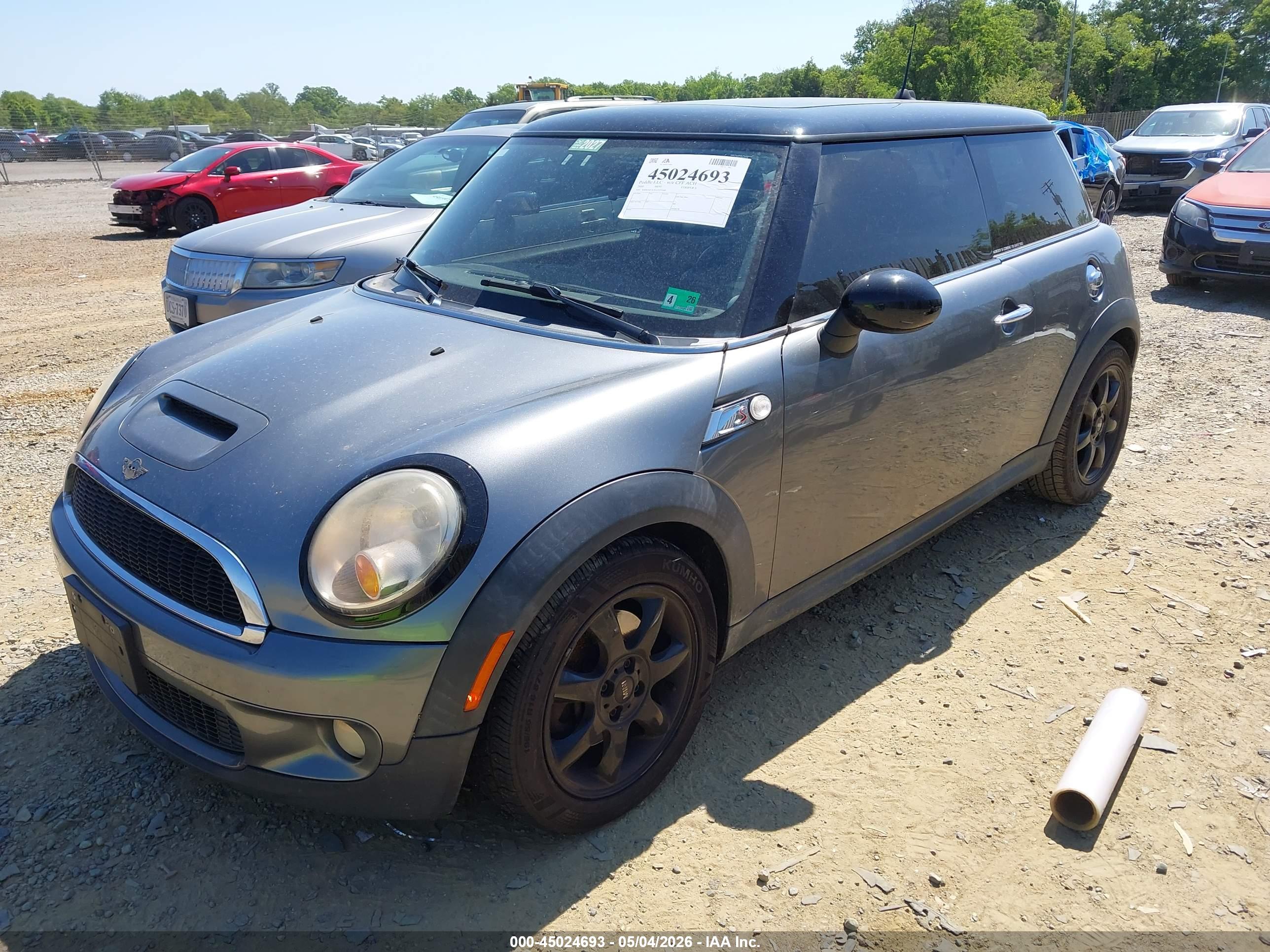 MINI COOPER image 2