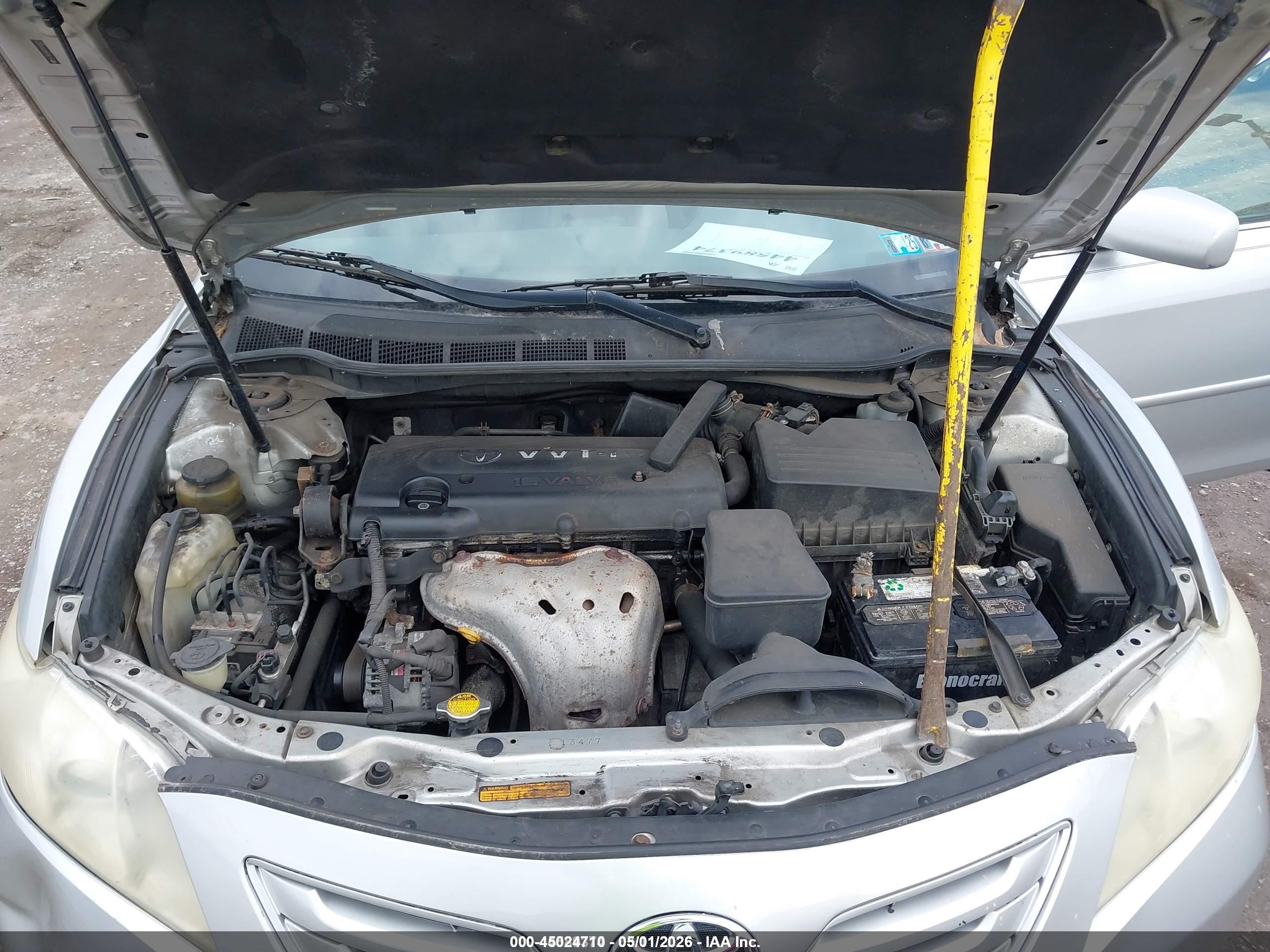 TOYOTA CAMRY image 10