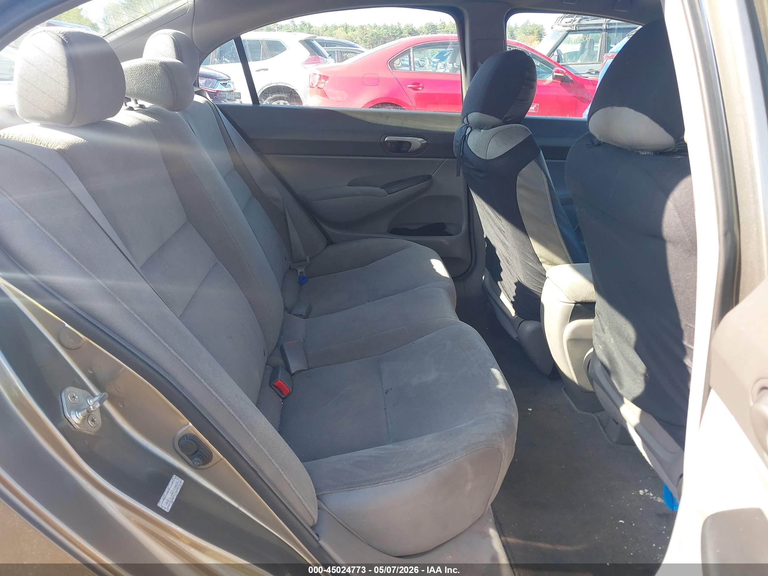 HONDA CIVIC image 8
