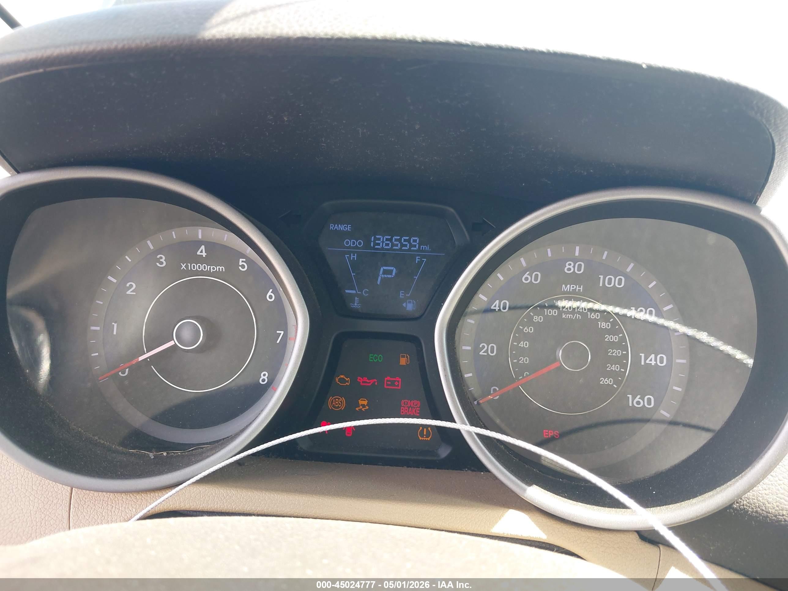 HYUNDAI ELANTRA image 7