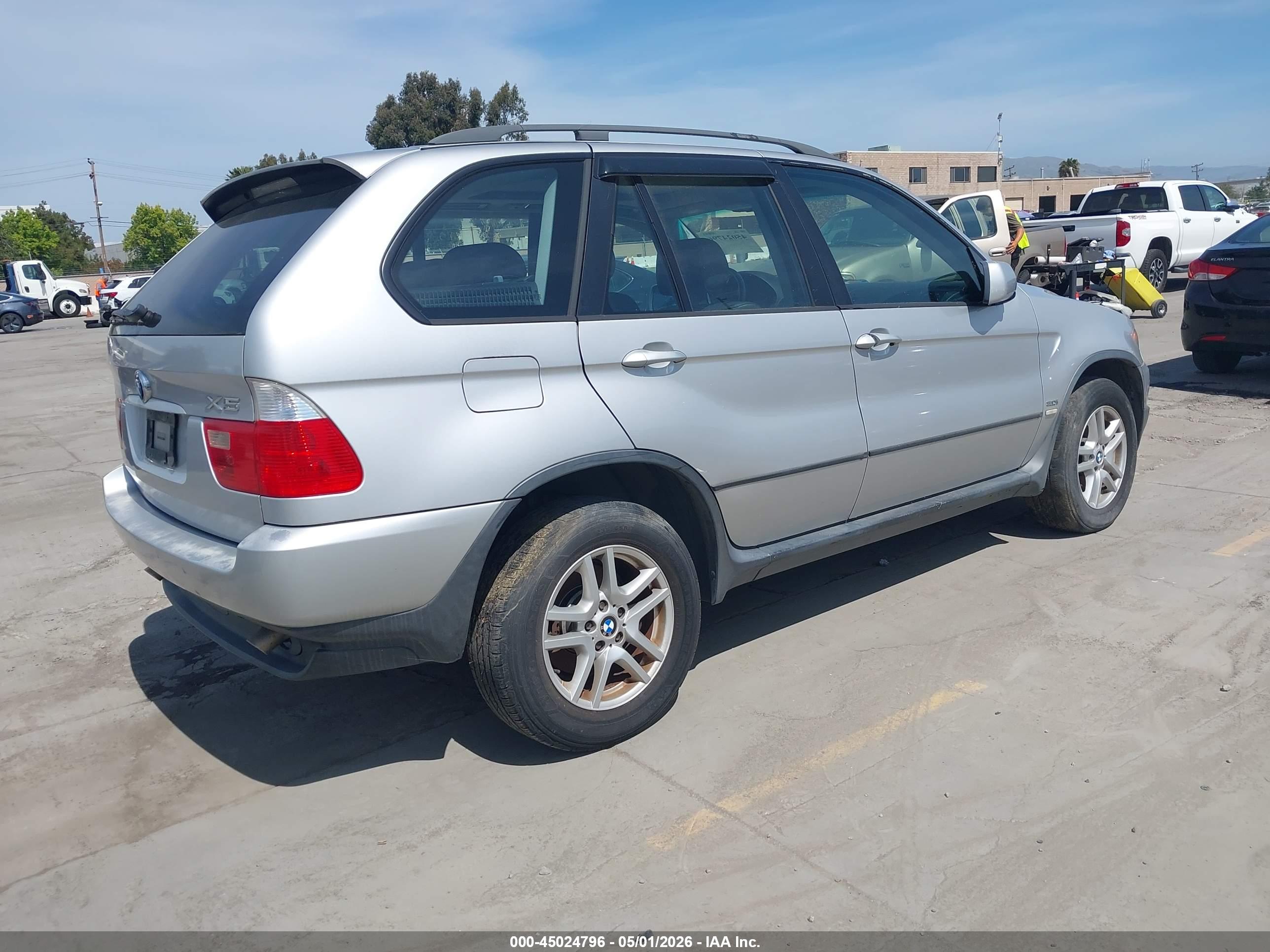 BMW X5 image 4