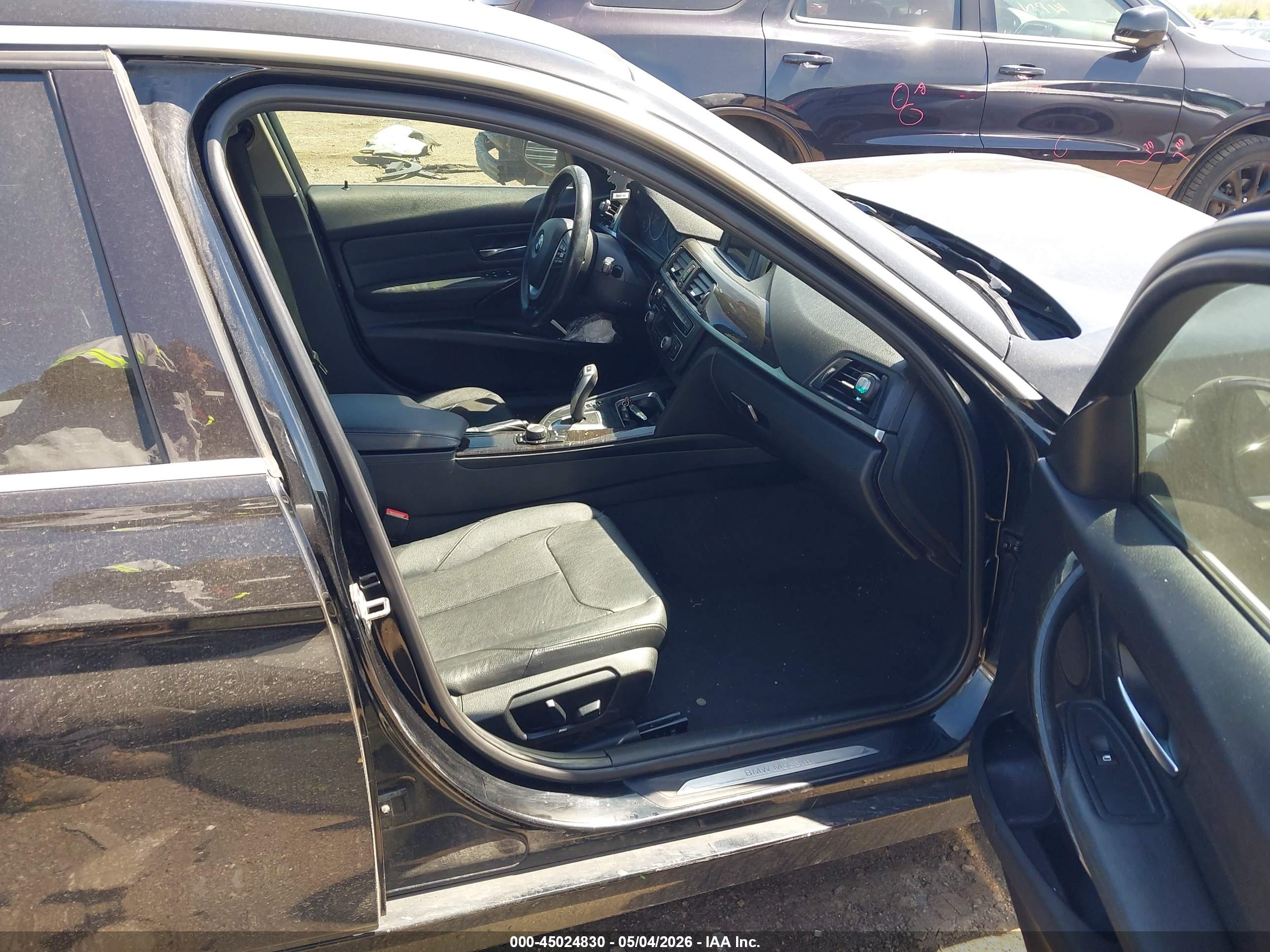 BMW 320I image 5