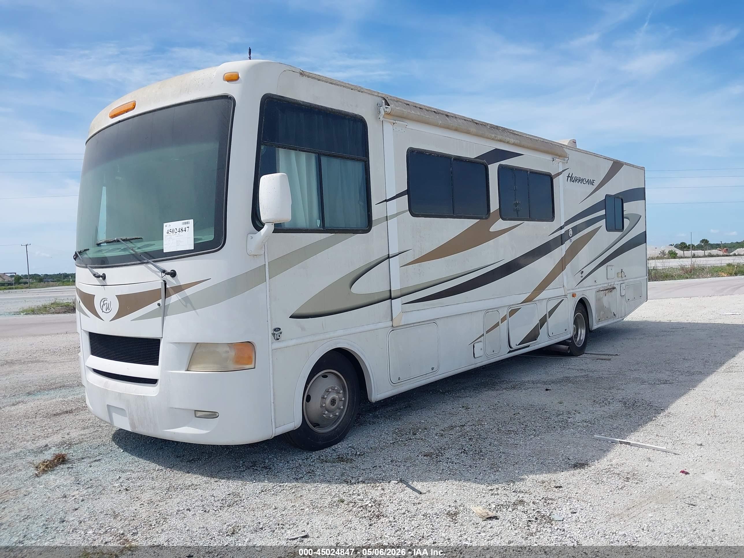 FORD F550 image 2
