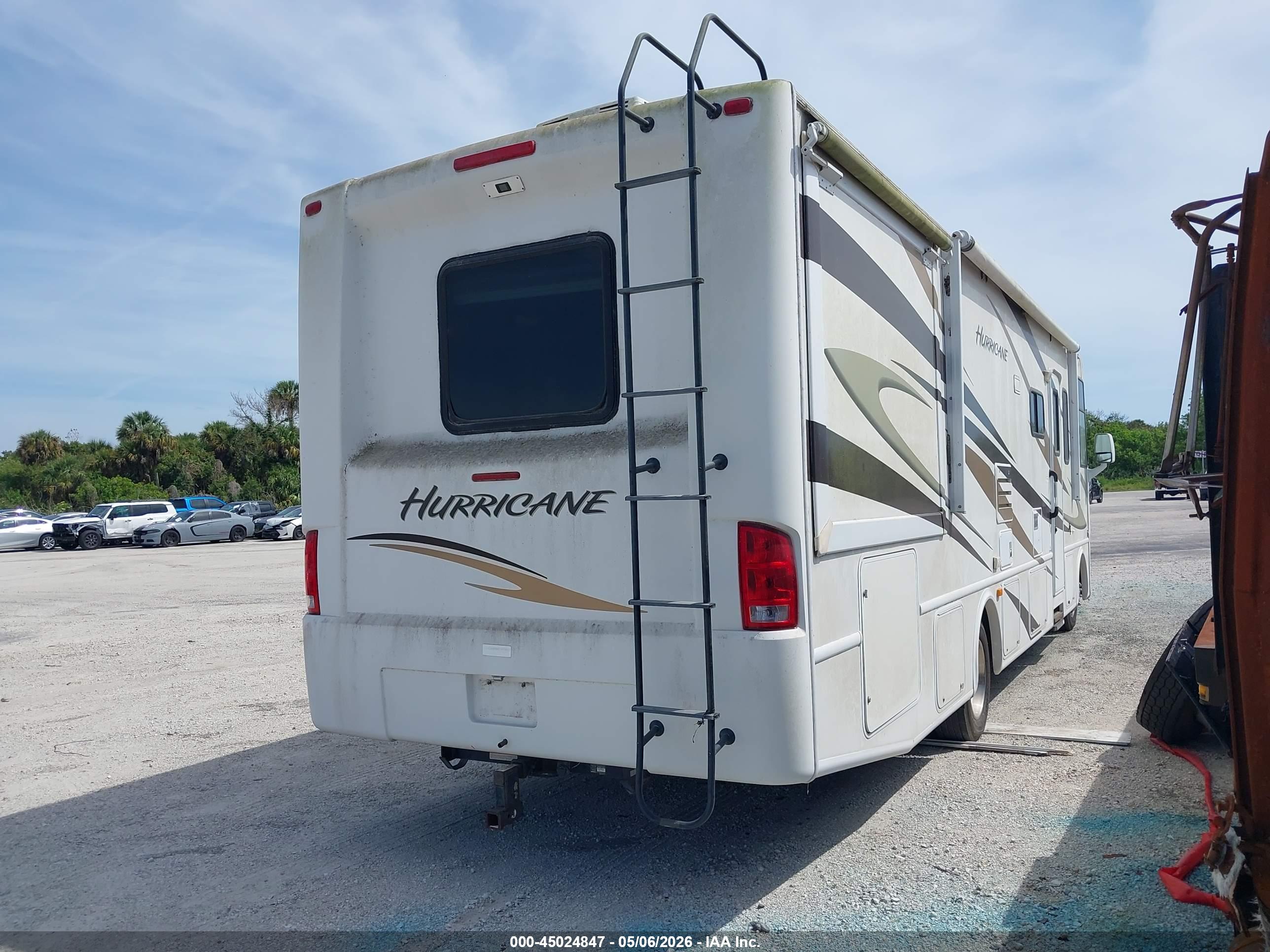 FORD F550 image 4