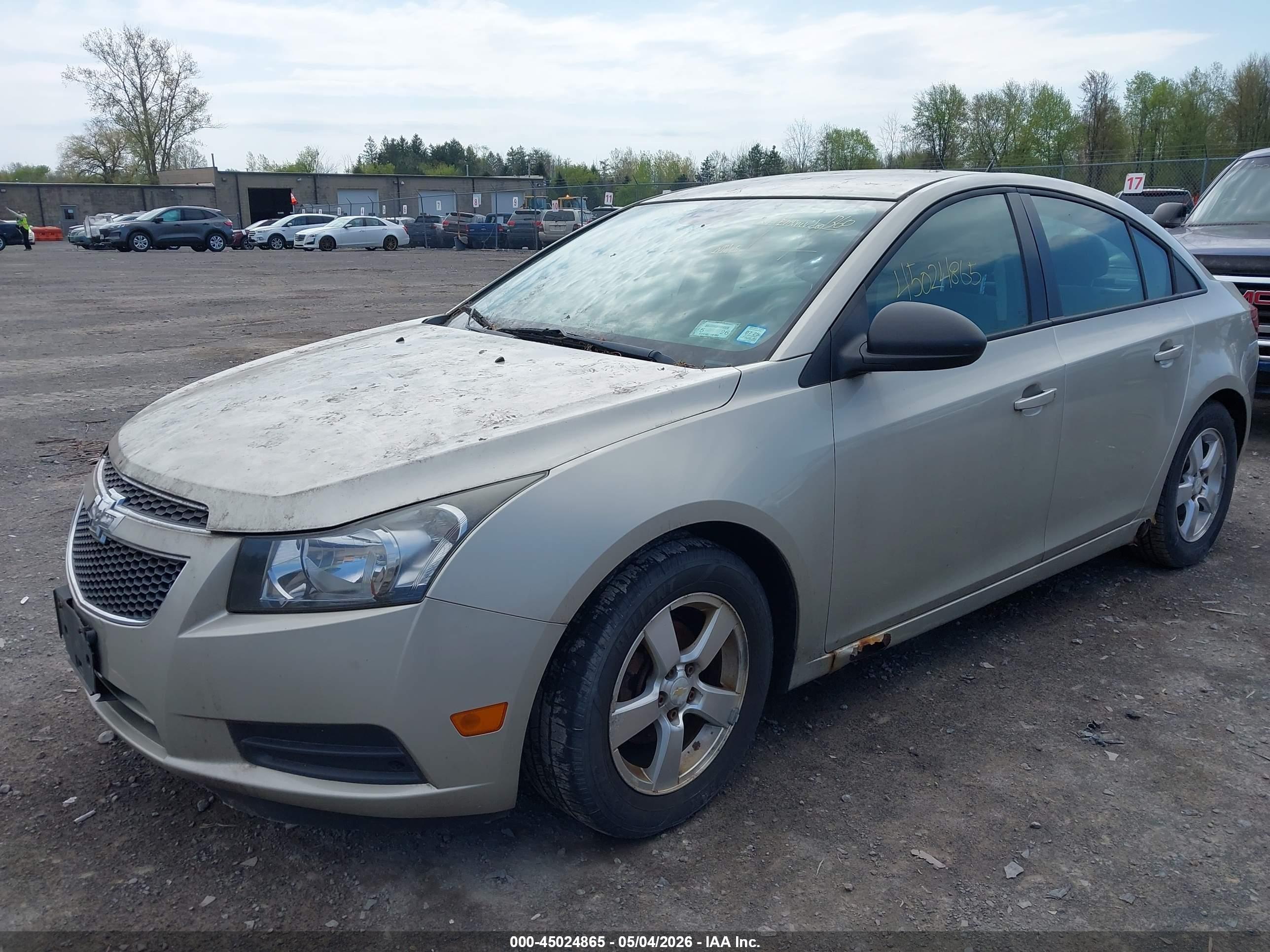 CHEVROLET CRUZE image 2