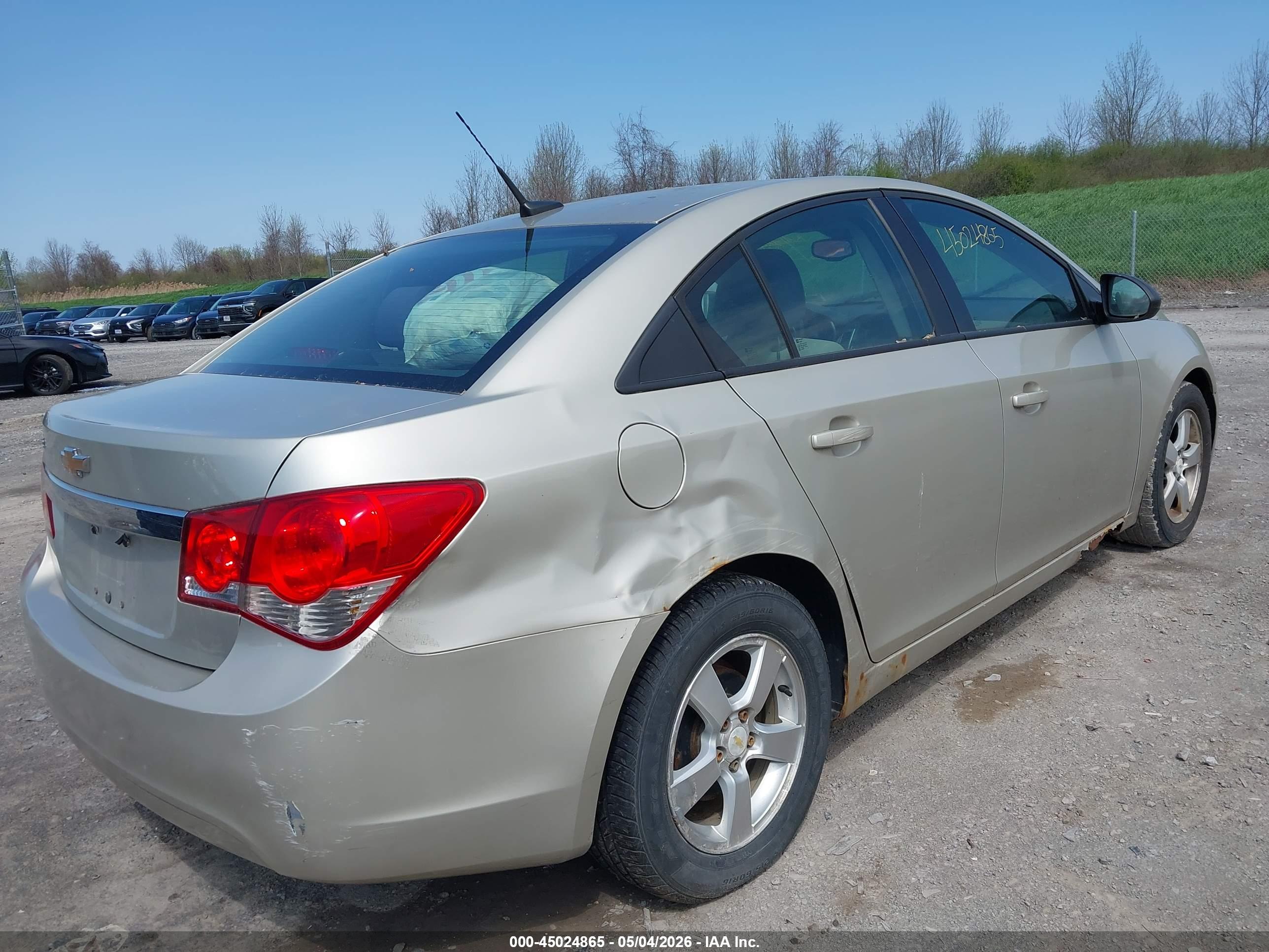 CHEVROLET CRUZE image 6