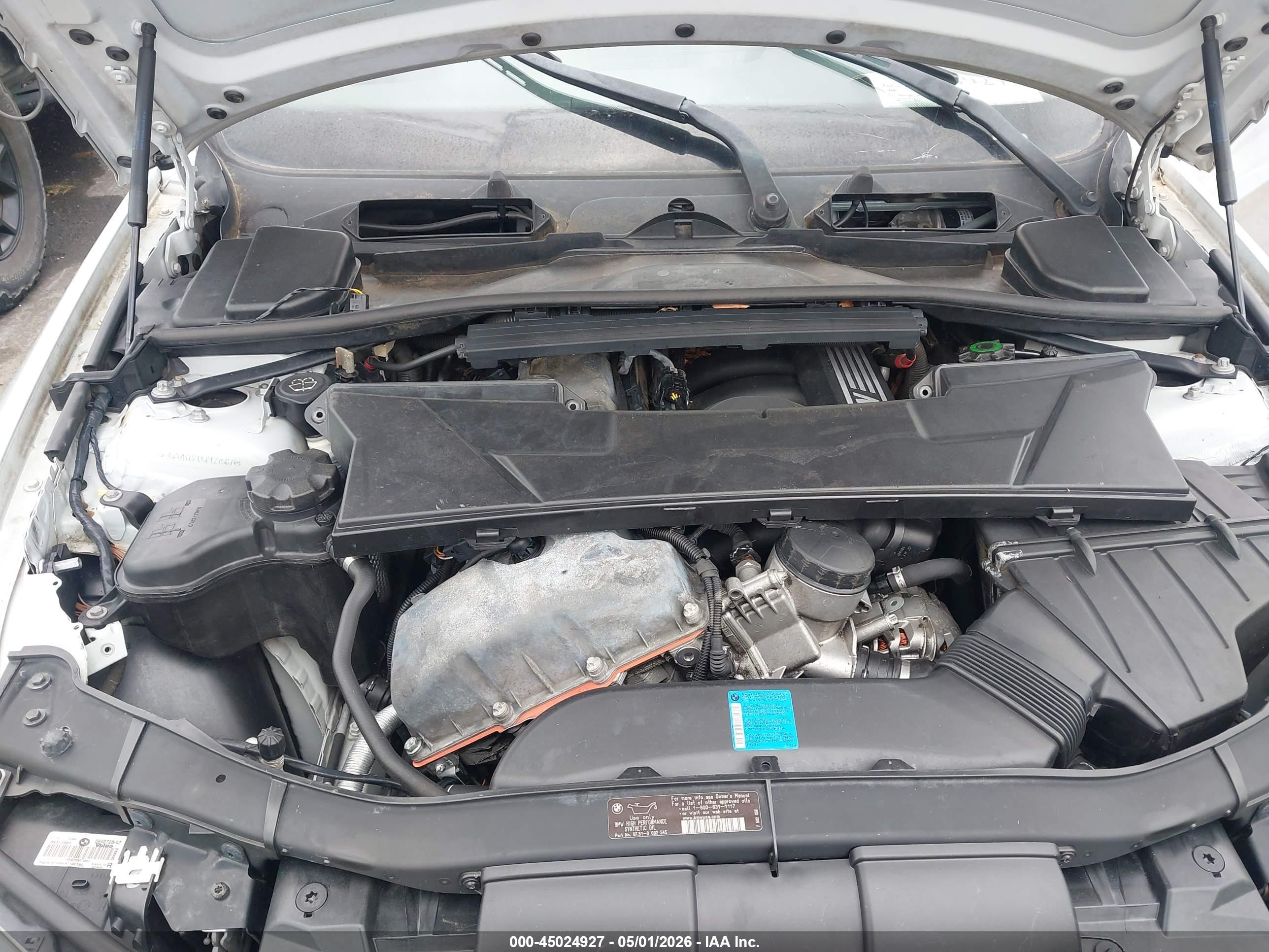 BMW 325I image 10