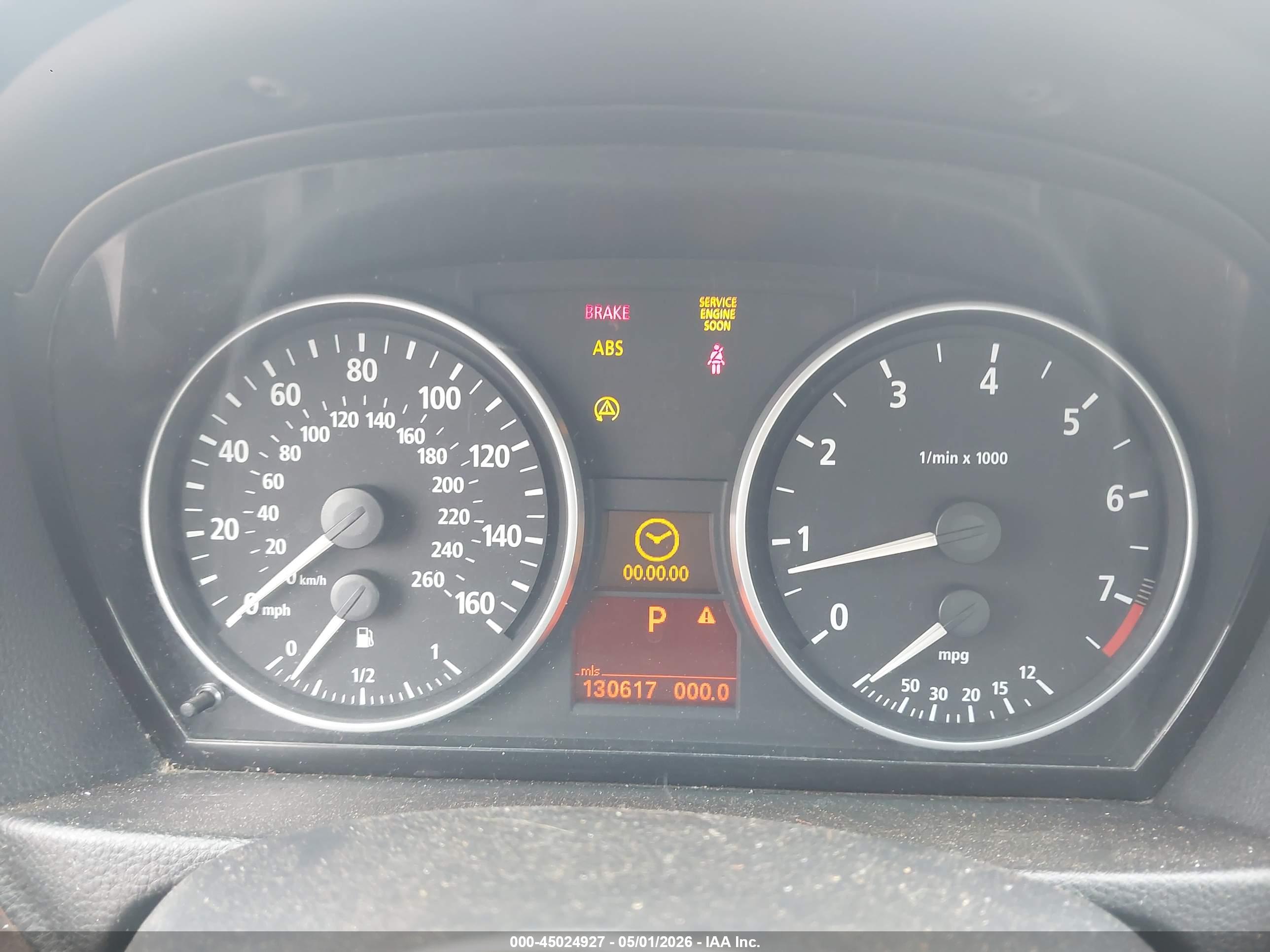 BMW 325I image 7