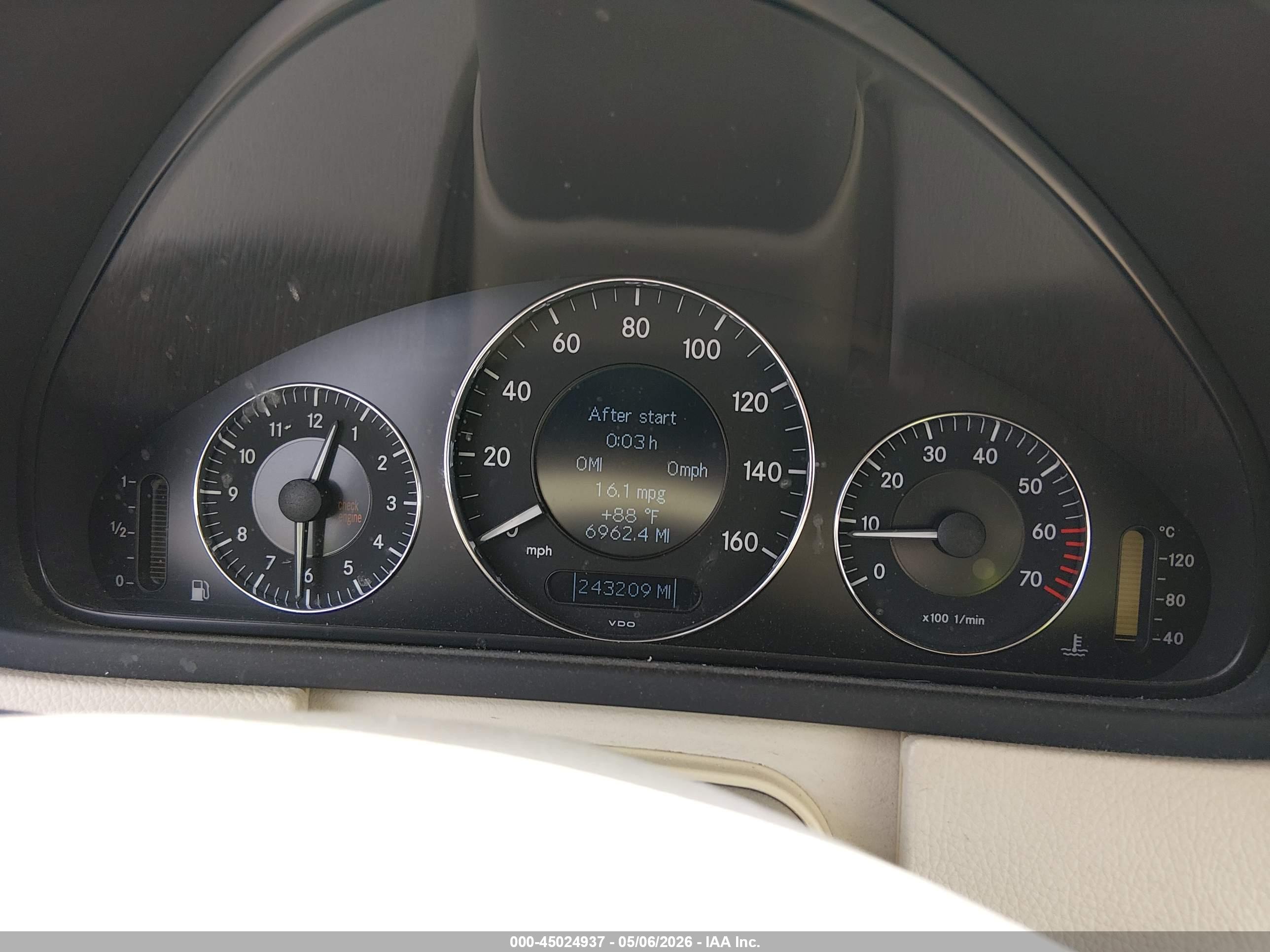 MERCEDES-BENZ CLK image 7