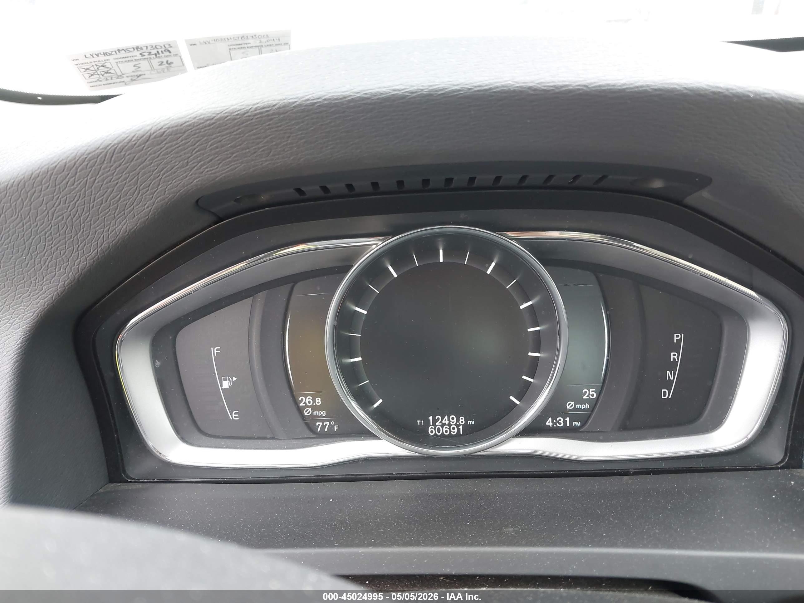 VOLVO S60 image 7