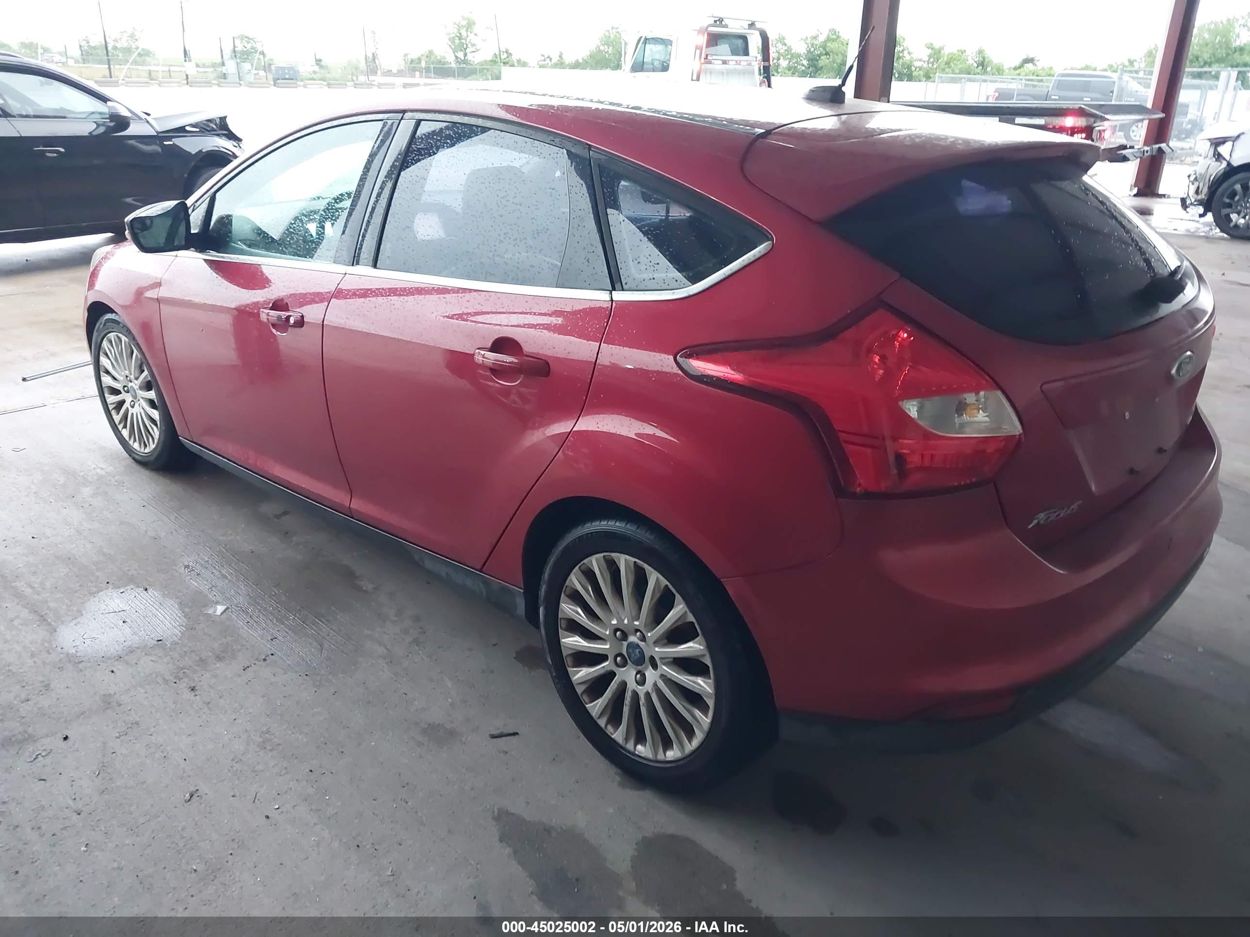 FORD FOCUS image 3