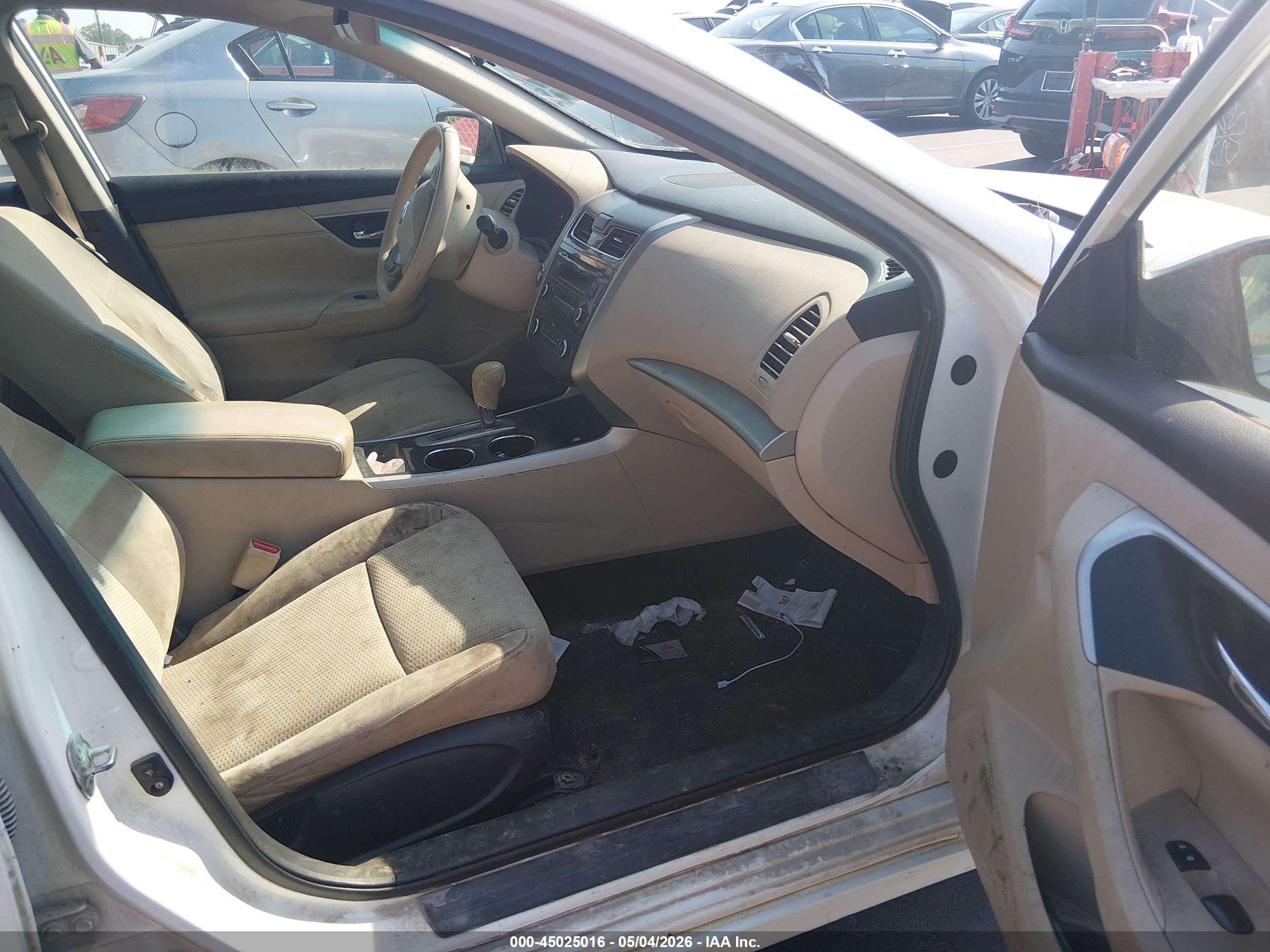NISSAN ALTIMA image 5