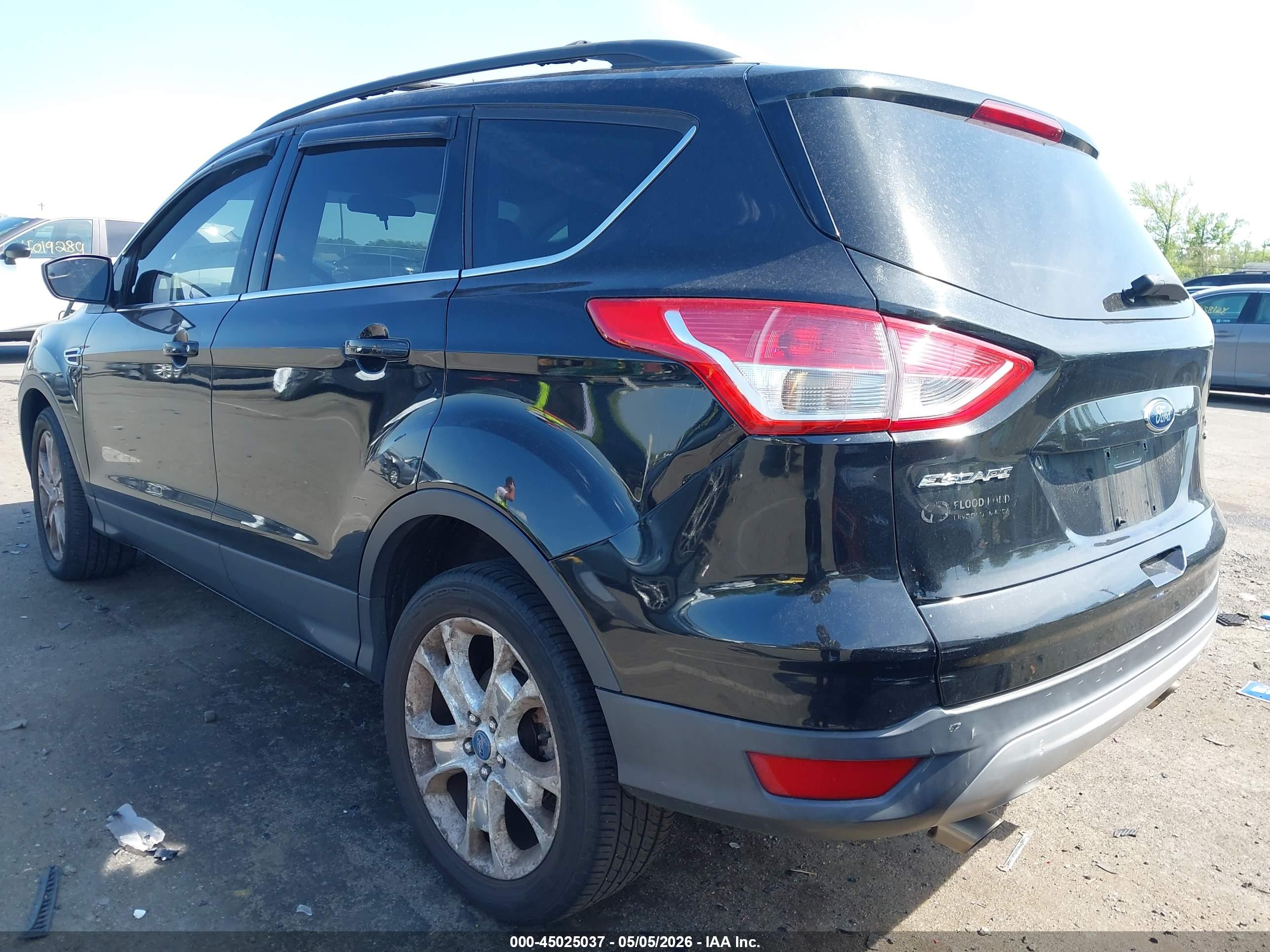 FORD ESCAPE image 3