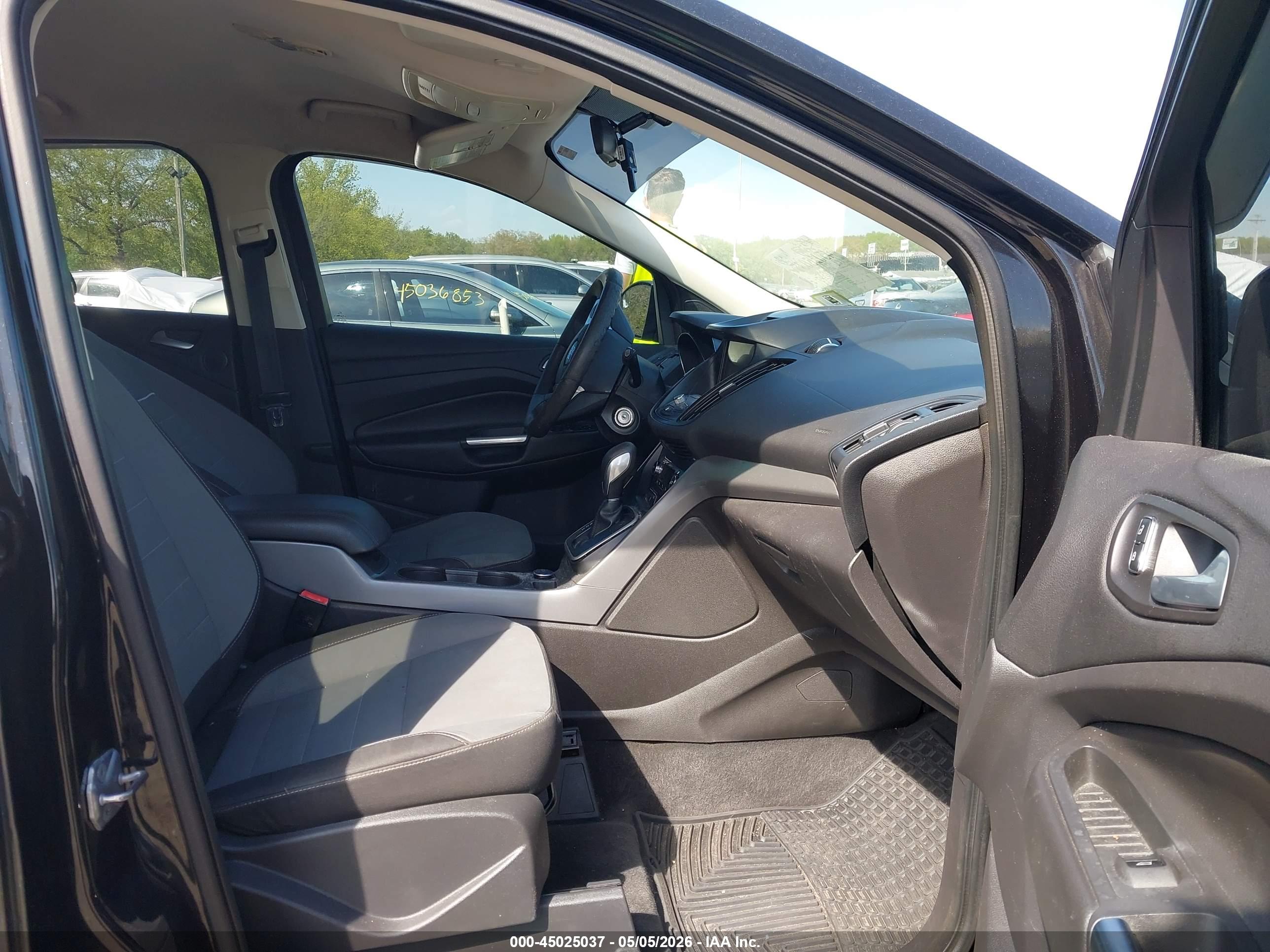 FORD ESCAPE image 5