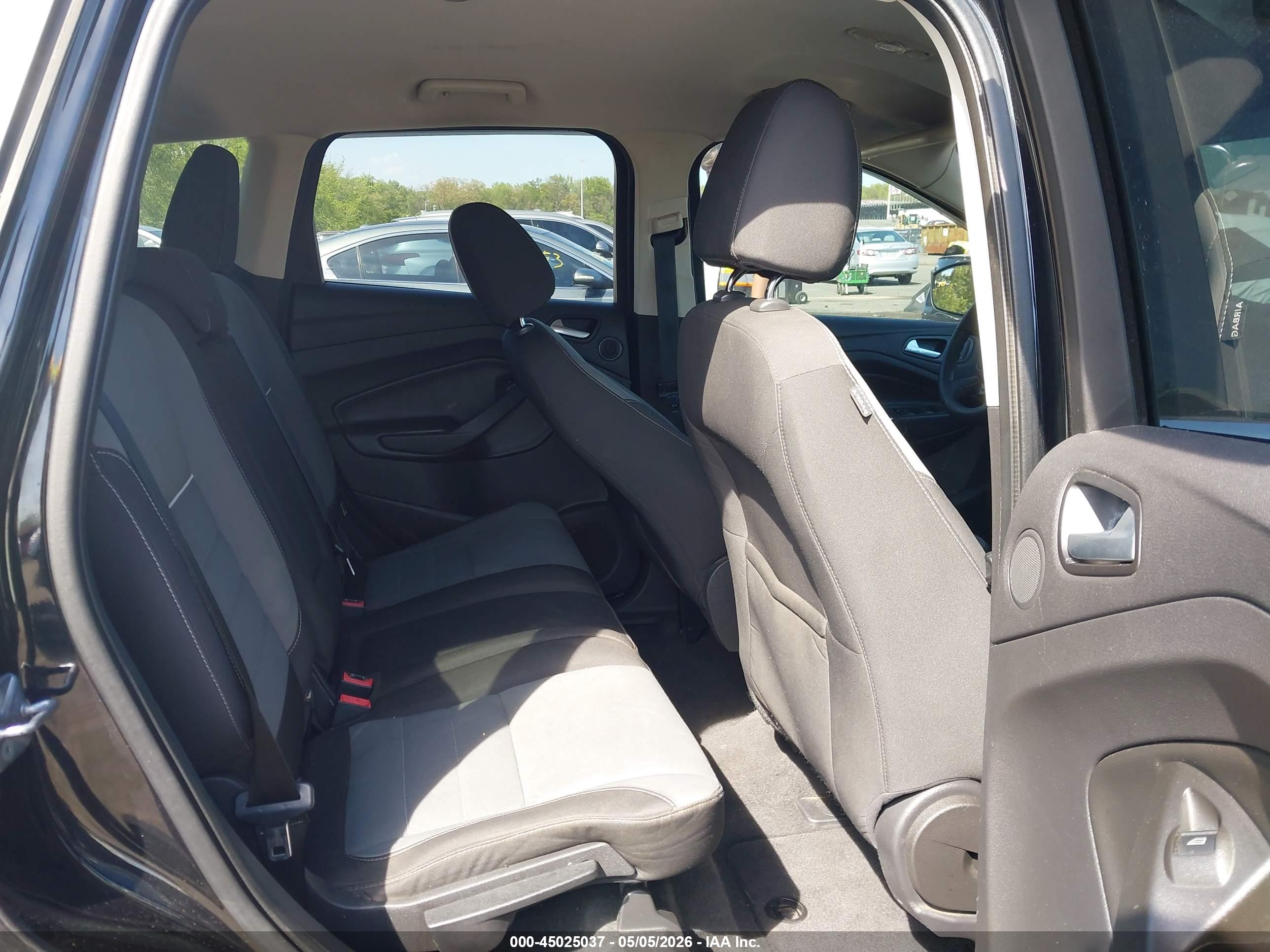 FORD ESCAPE image 8