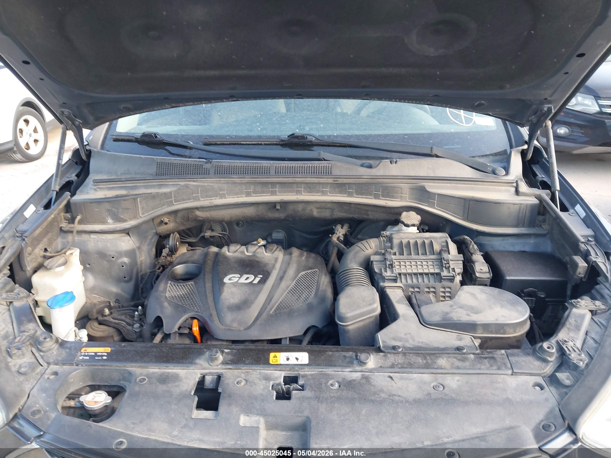 HYUNDAI SANTA image 10