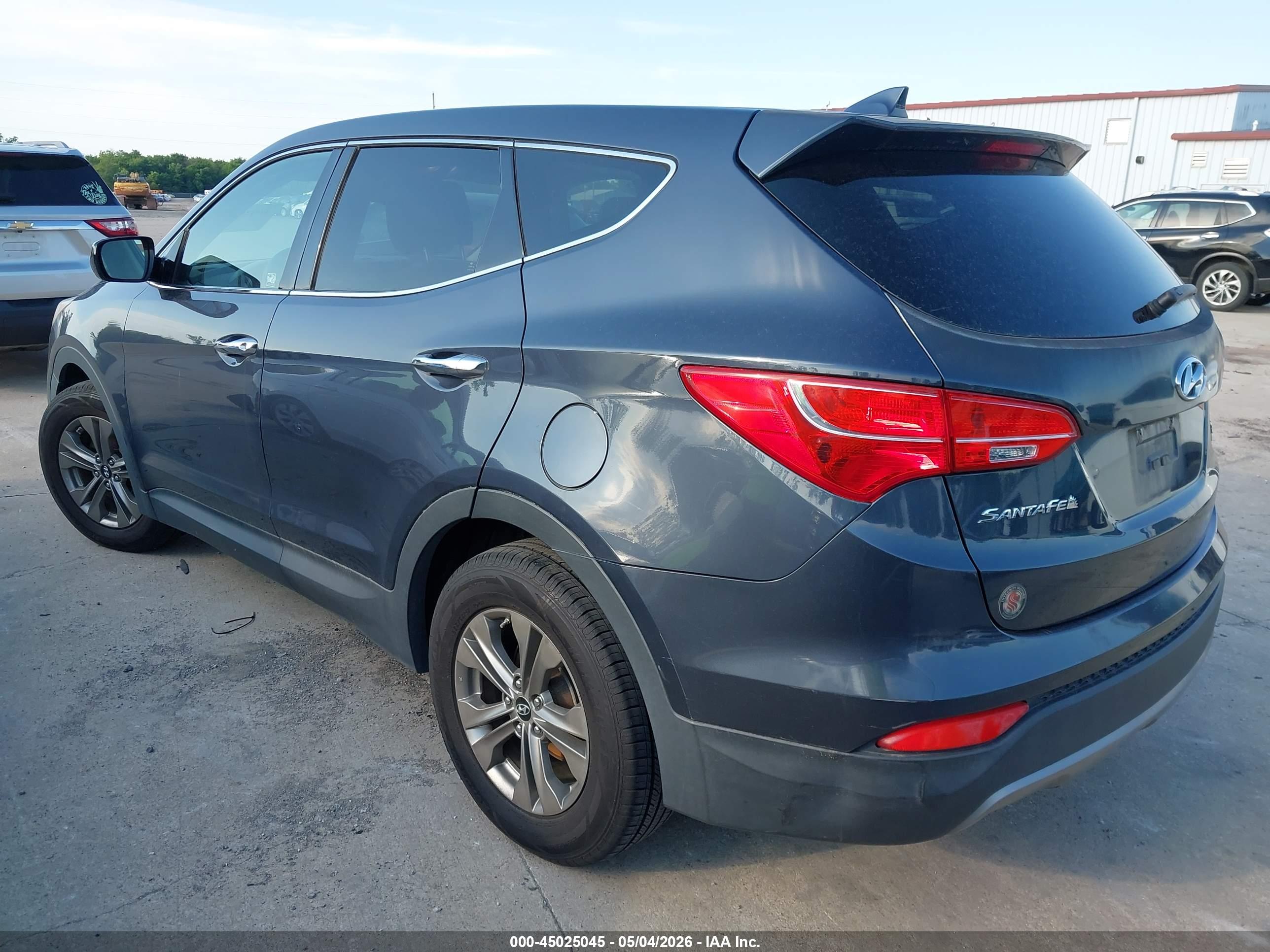 HYUNDAI SANTA image 3