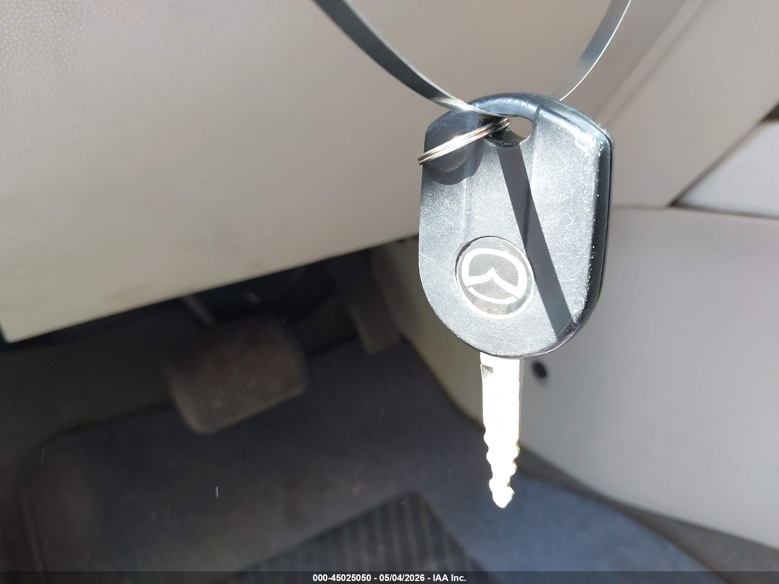 FORD ESCAPE image 11