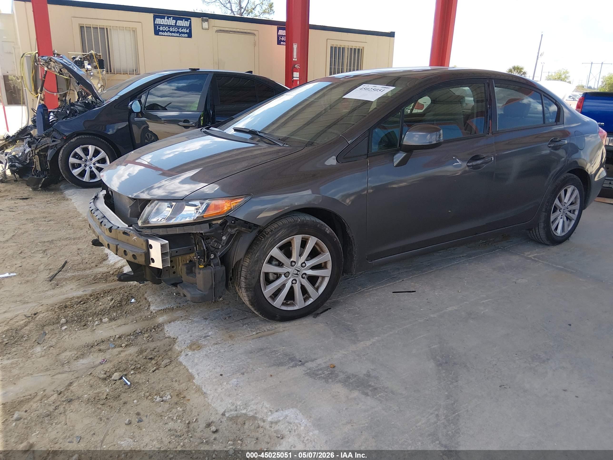 HONDA CIVIC image 2