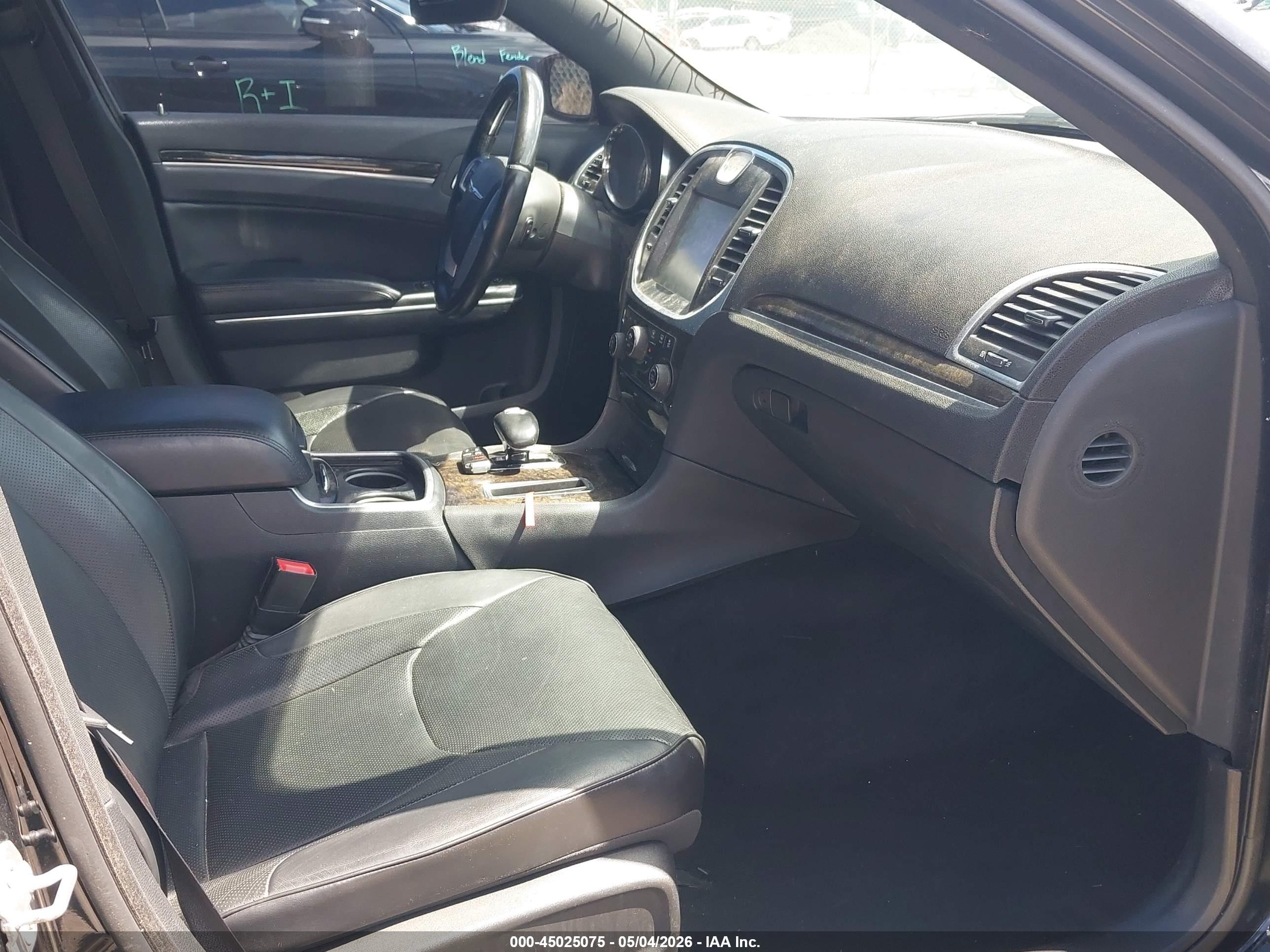 CHRYSLER 300C image 5