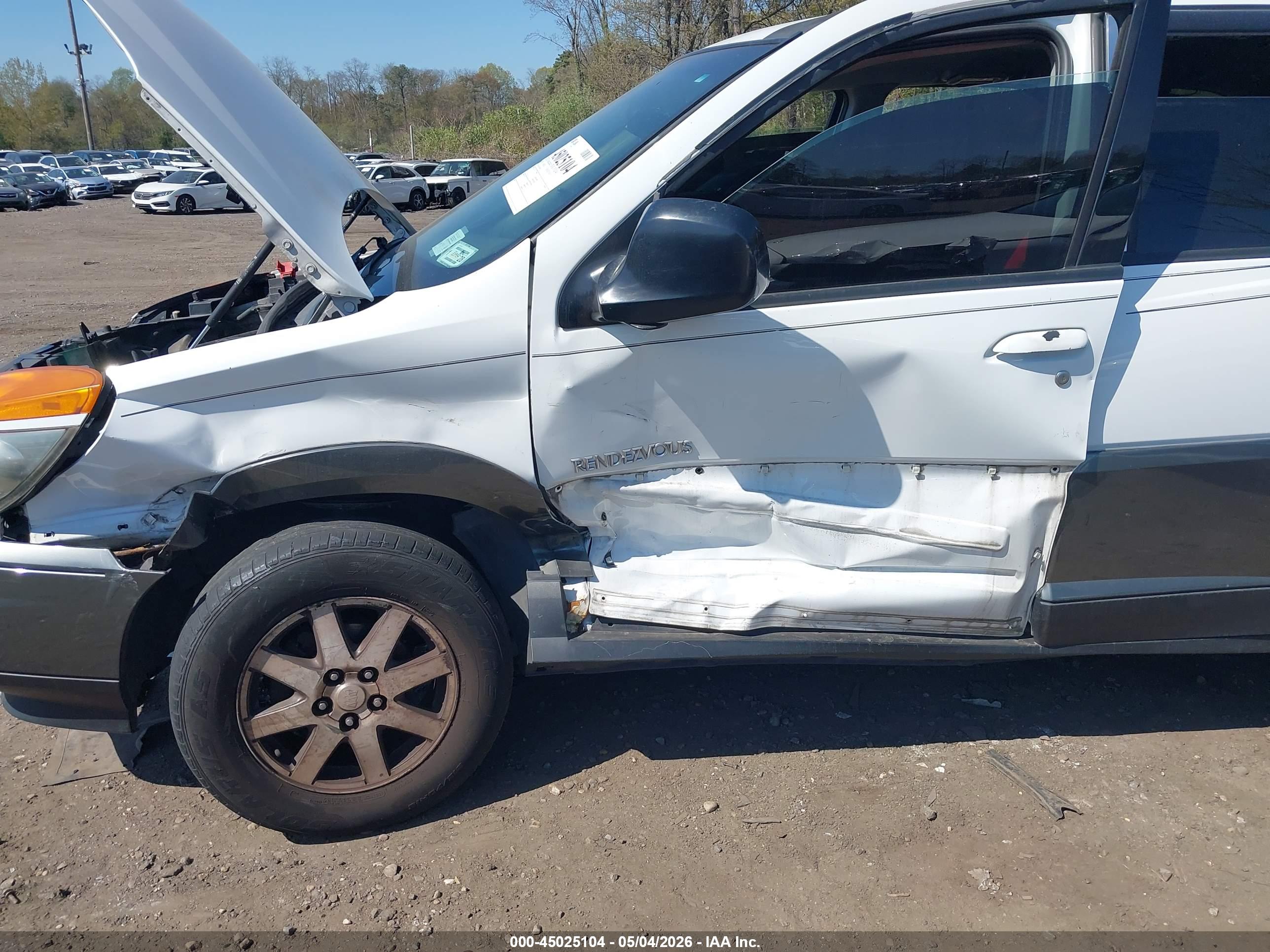 BUICK RENDEZVOUS image 6
