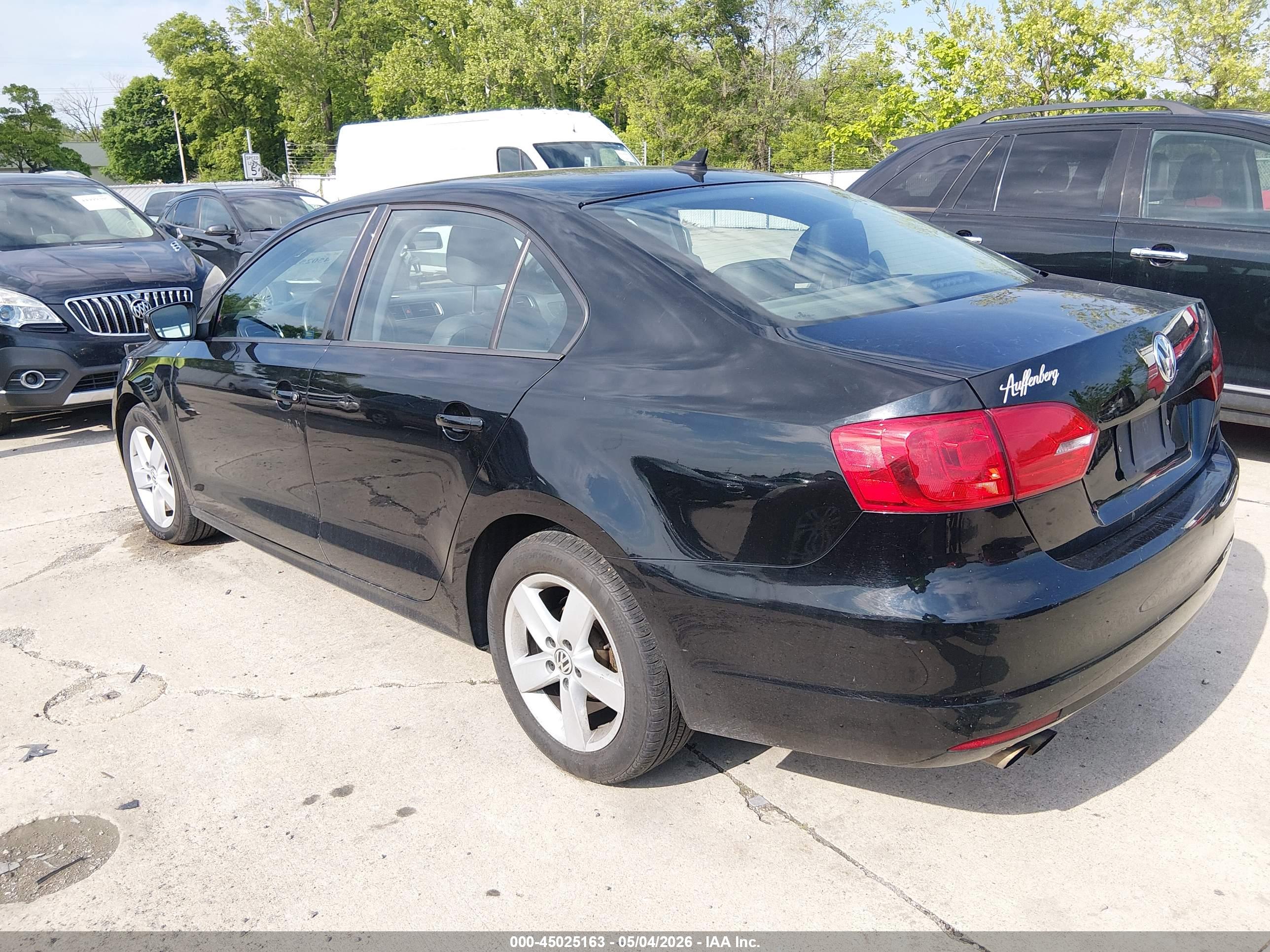 VOLKSWAGEN JETTA image 3