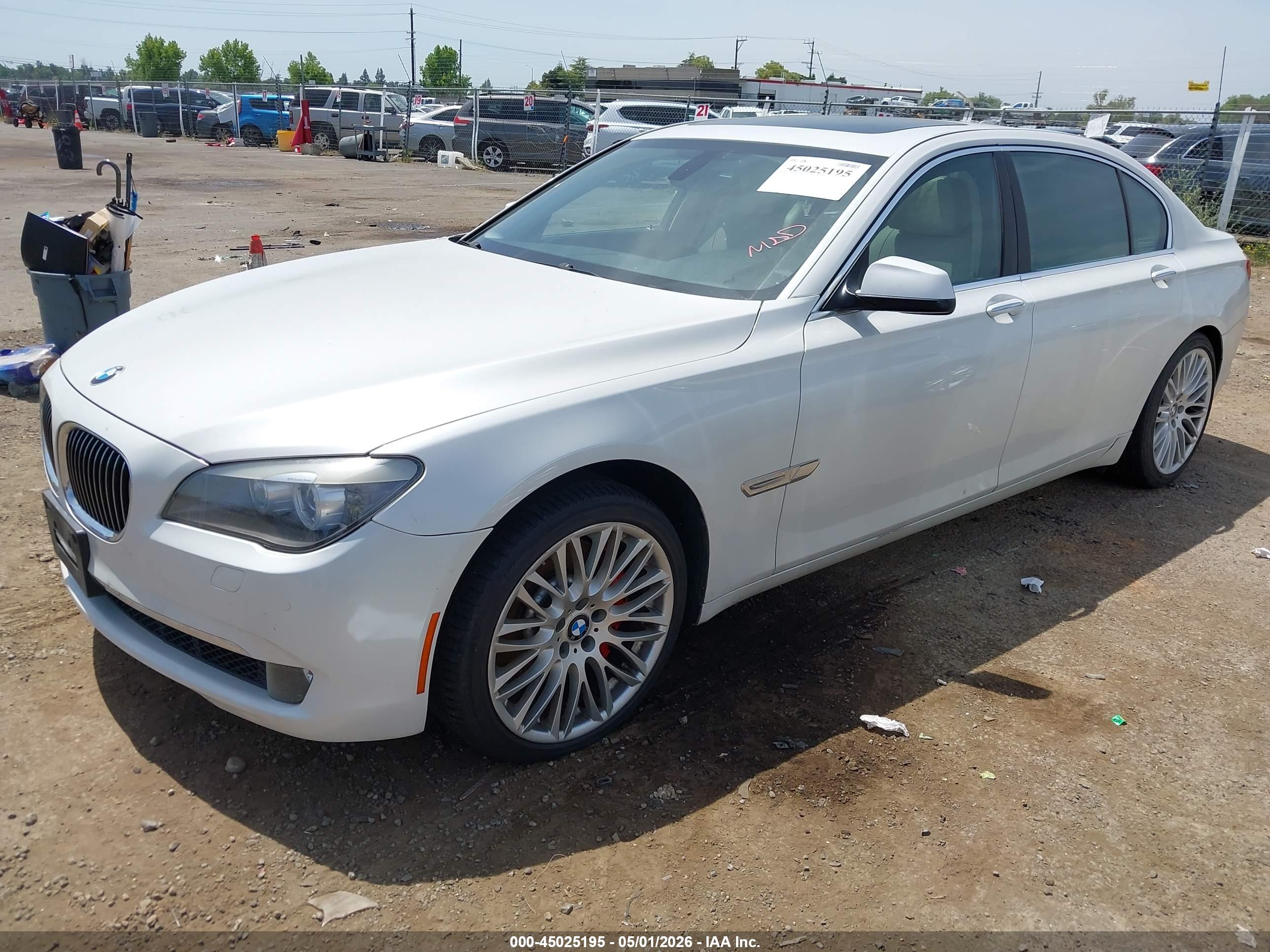 BMW 750LI image 2