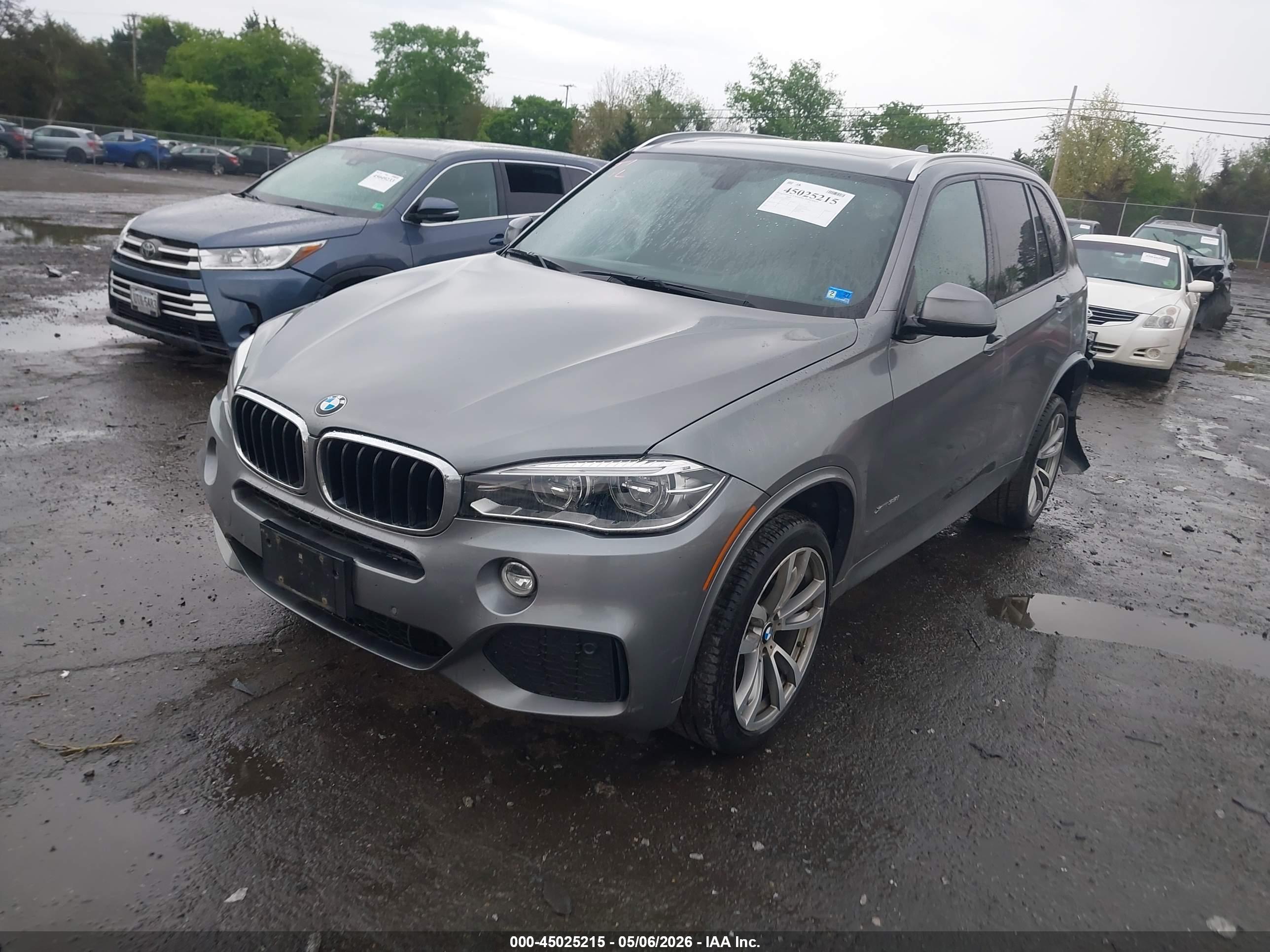 BMW X5 image 2