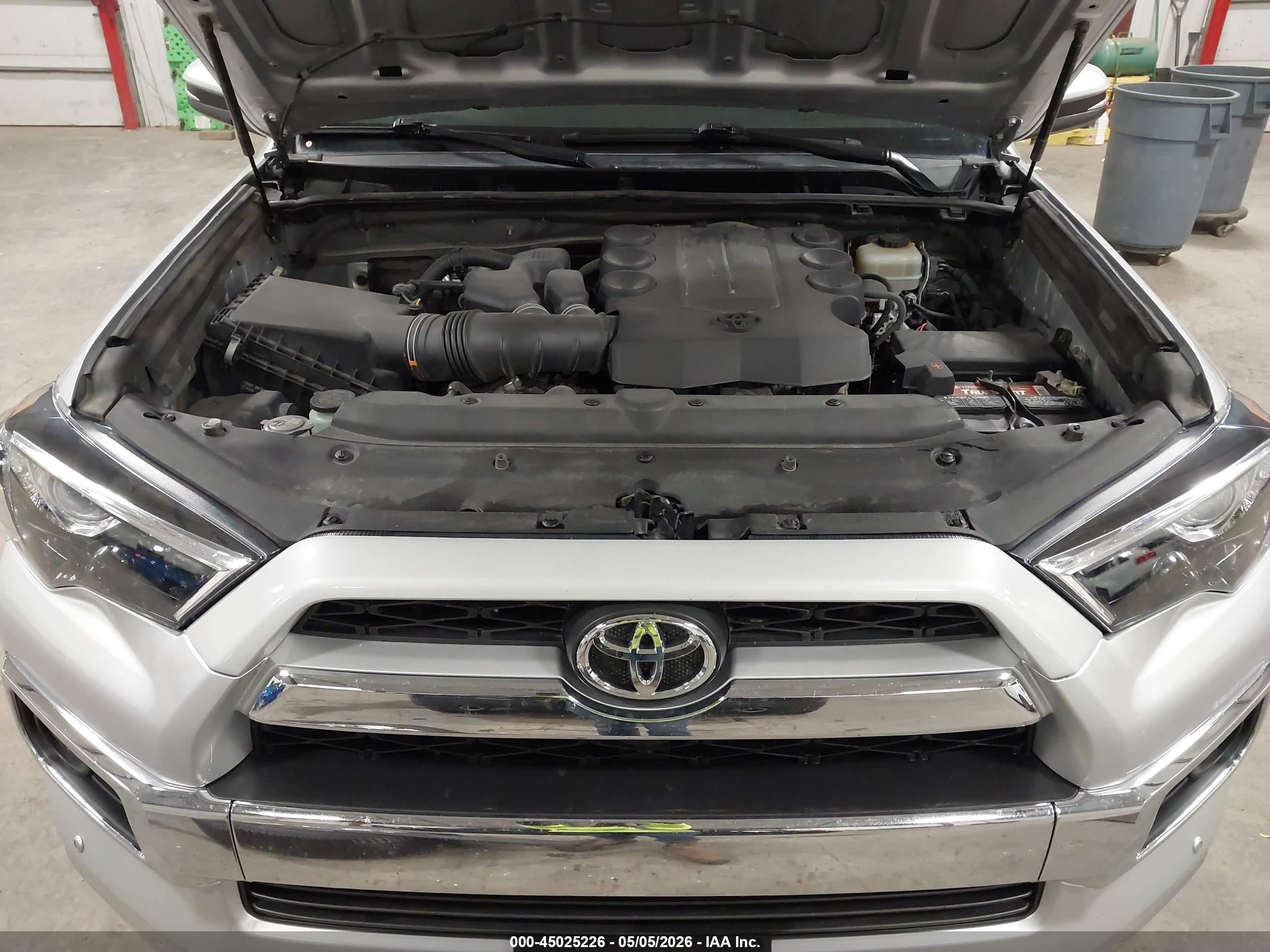 TOYOTA 4RUNNER image 10