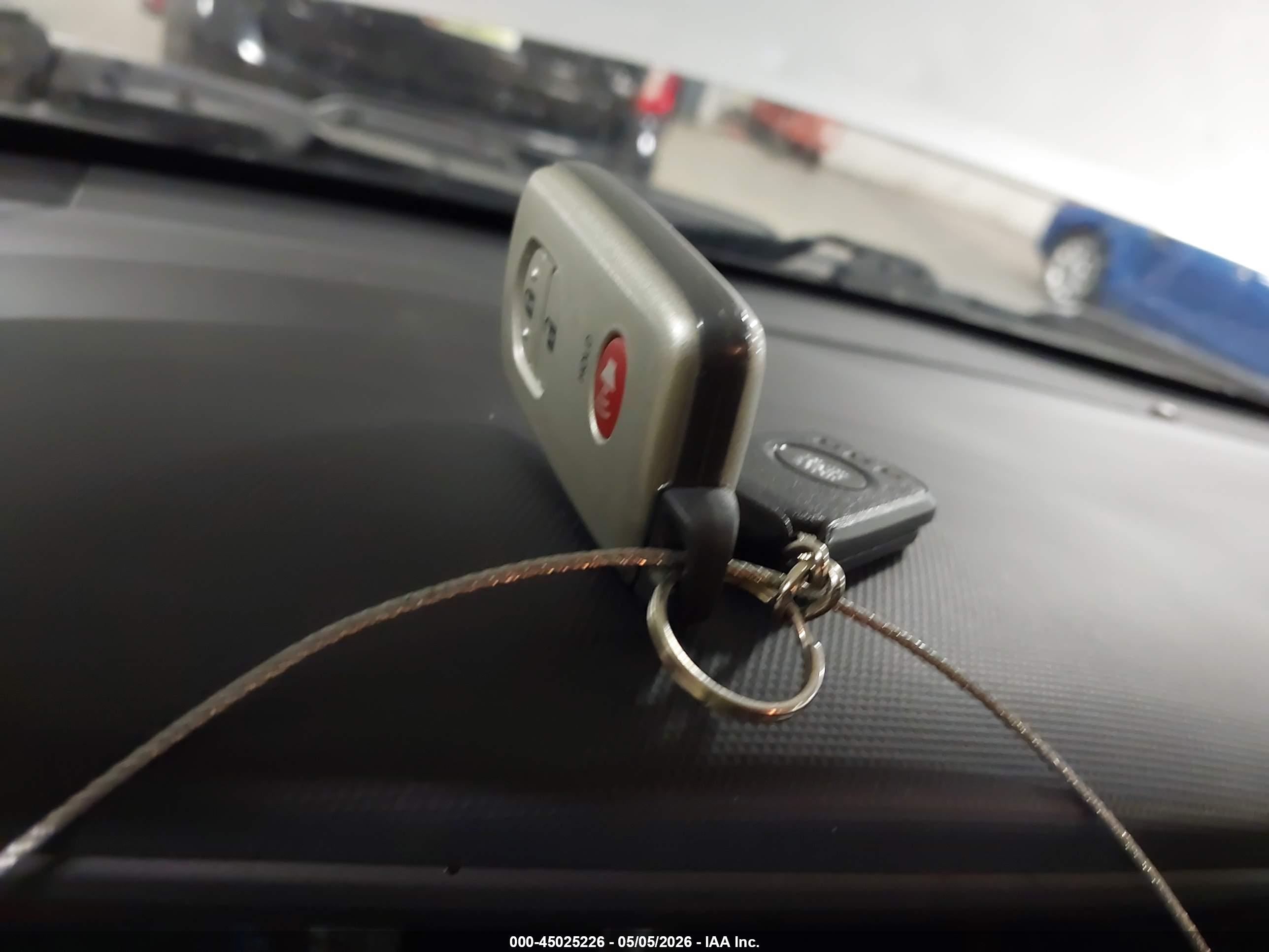 TOYOTA 4RUNNER image 11