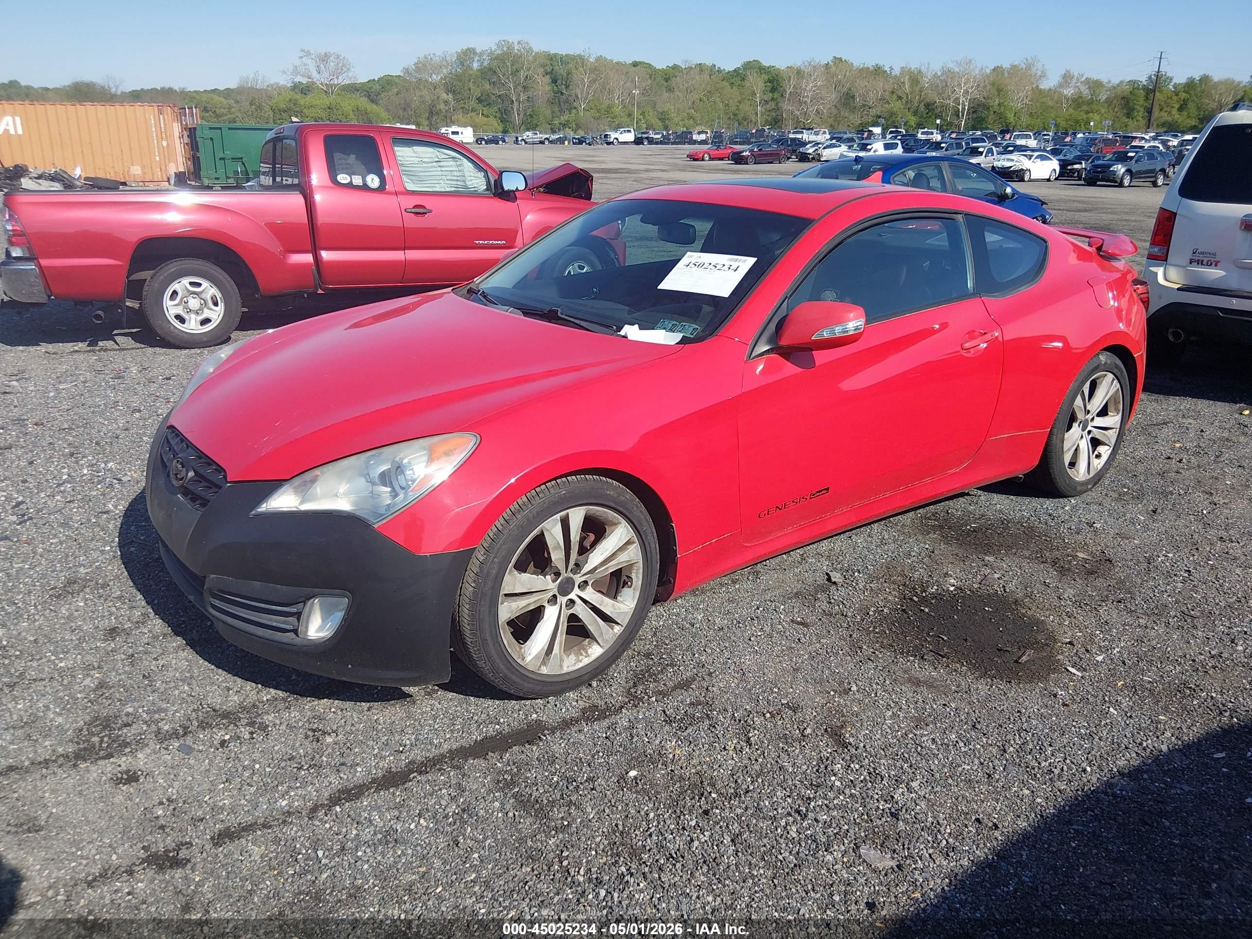 HYUNDAI GENESIS image 2