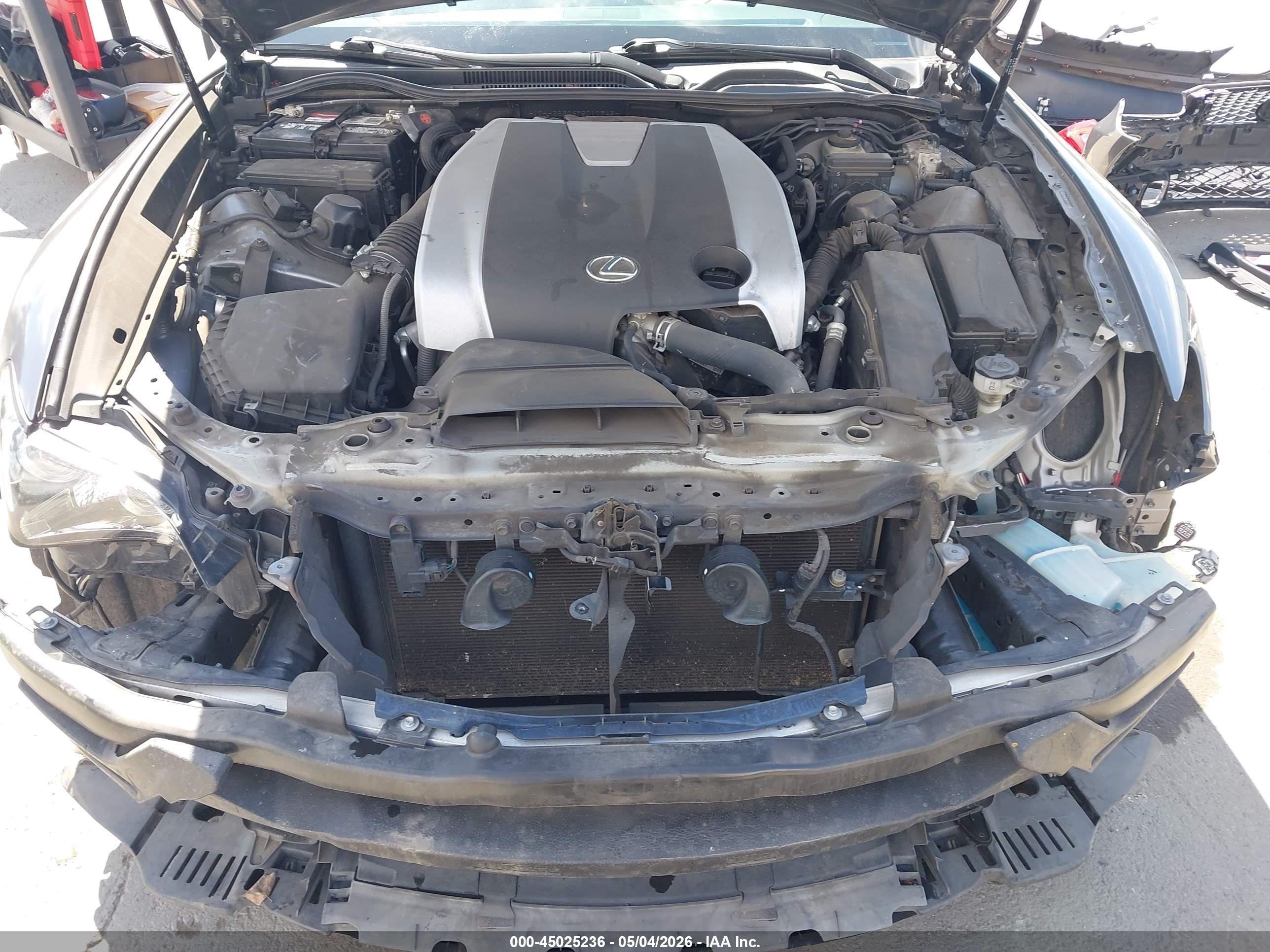 LEXUS RC image 10