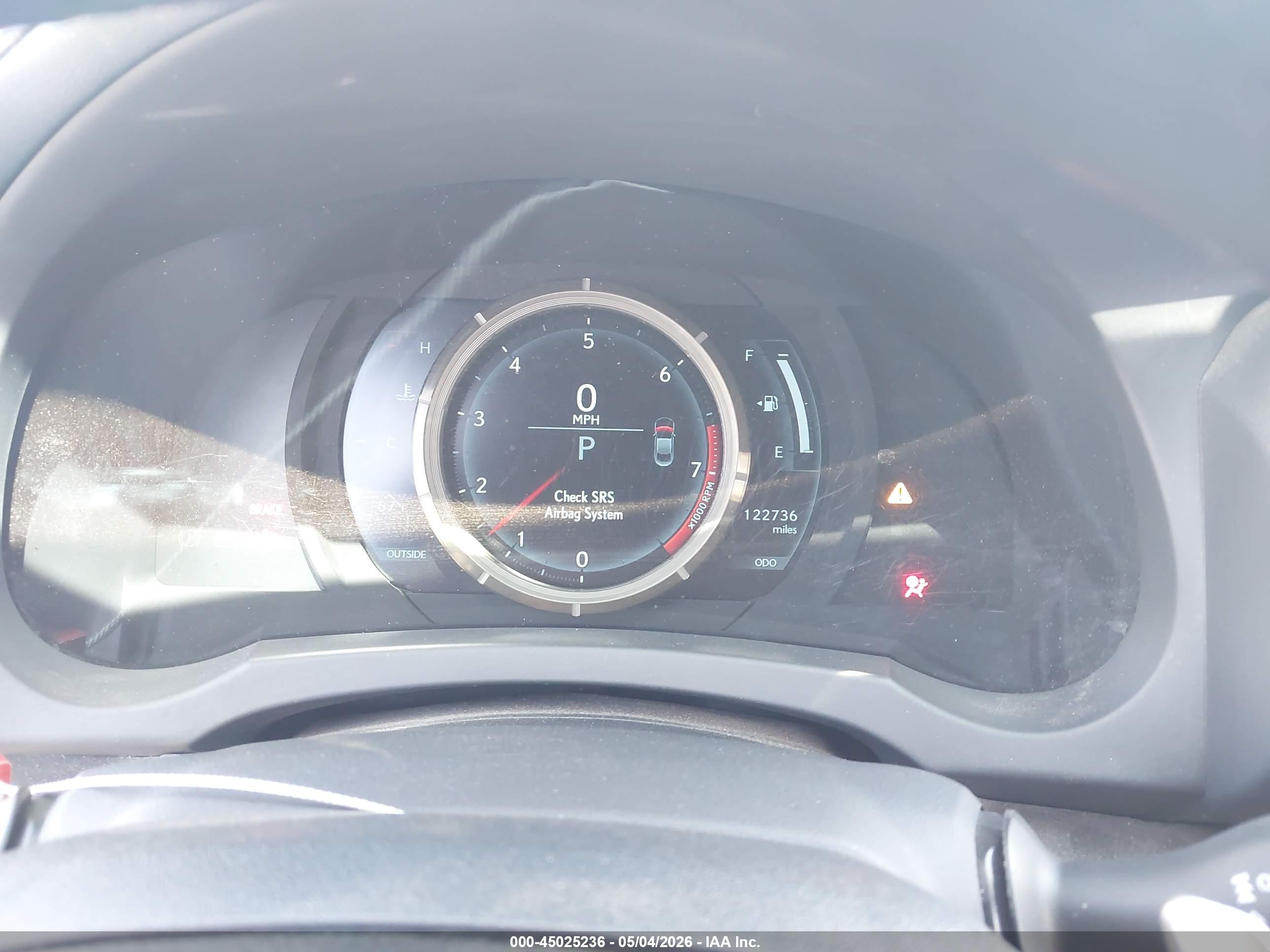 LEXUS RC image 7