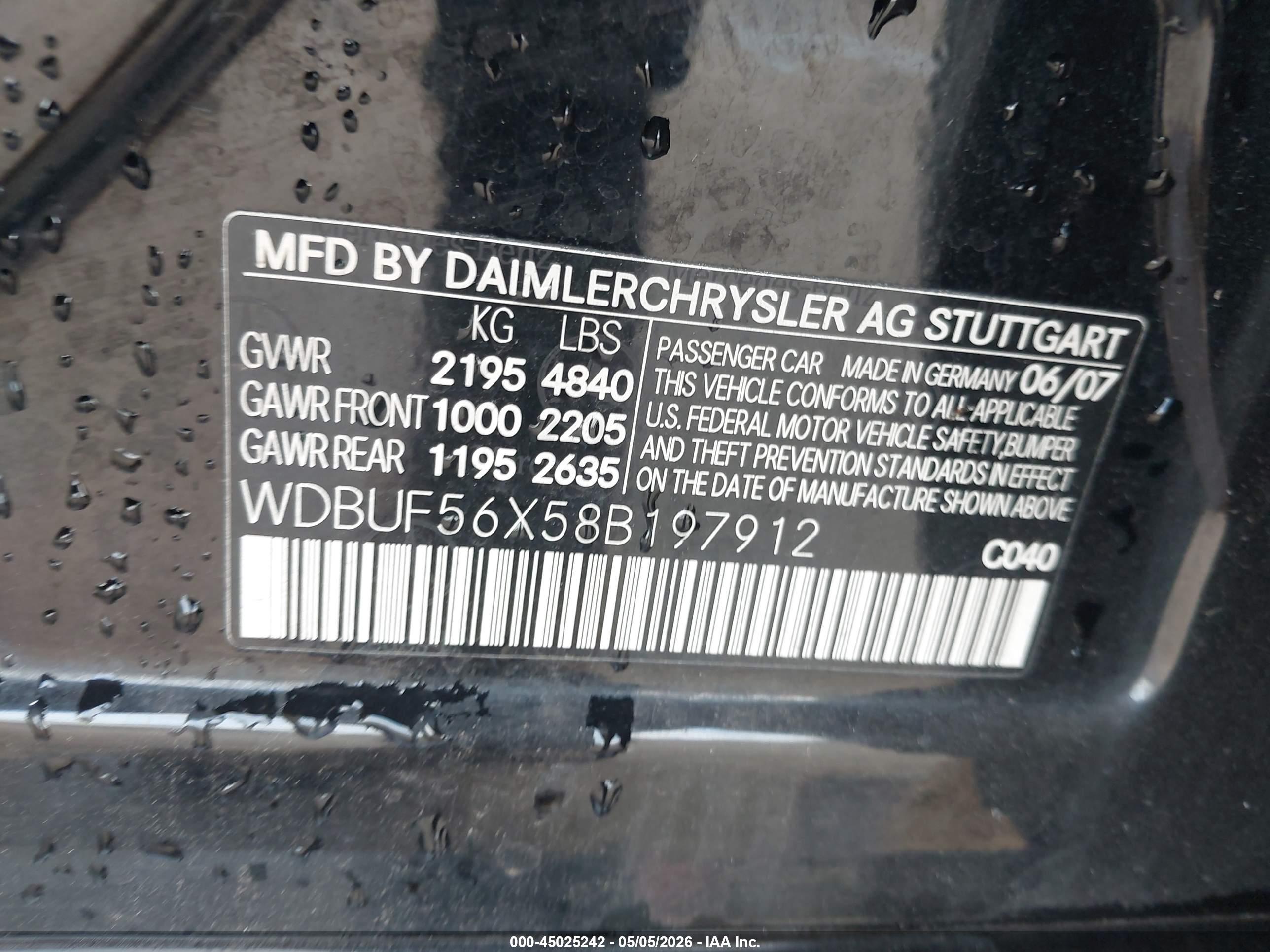 MERCEDES-BENZ E image 9