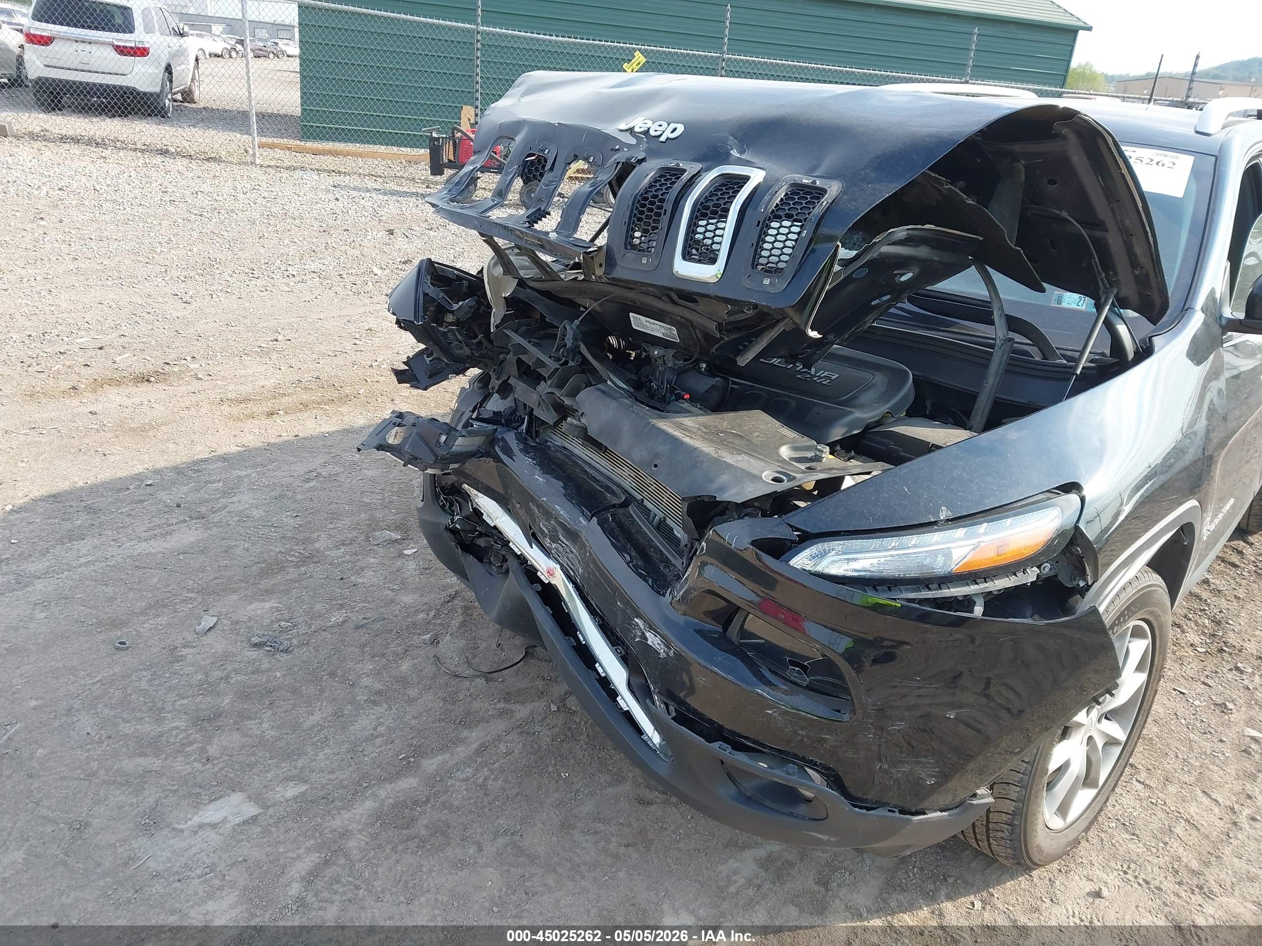 JEEP CHEROKEE image 6