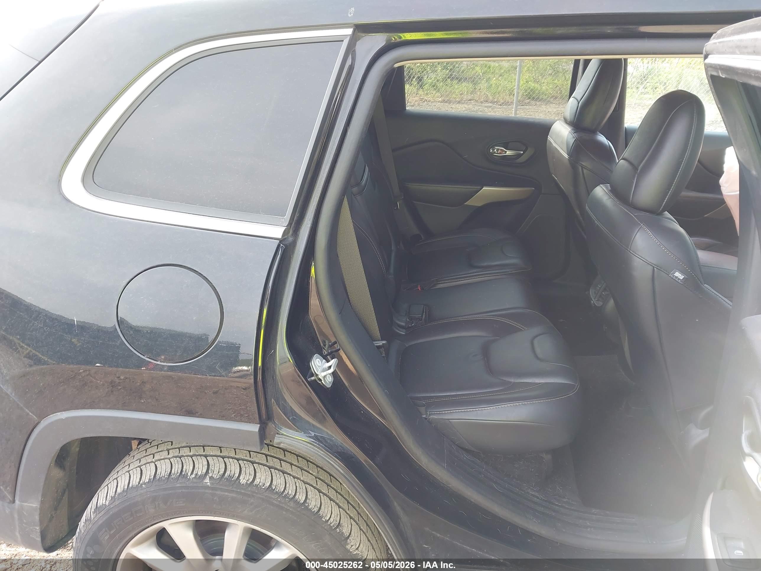 JEEP CHEROKEE image 8