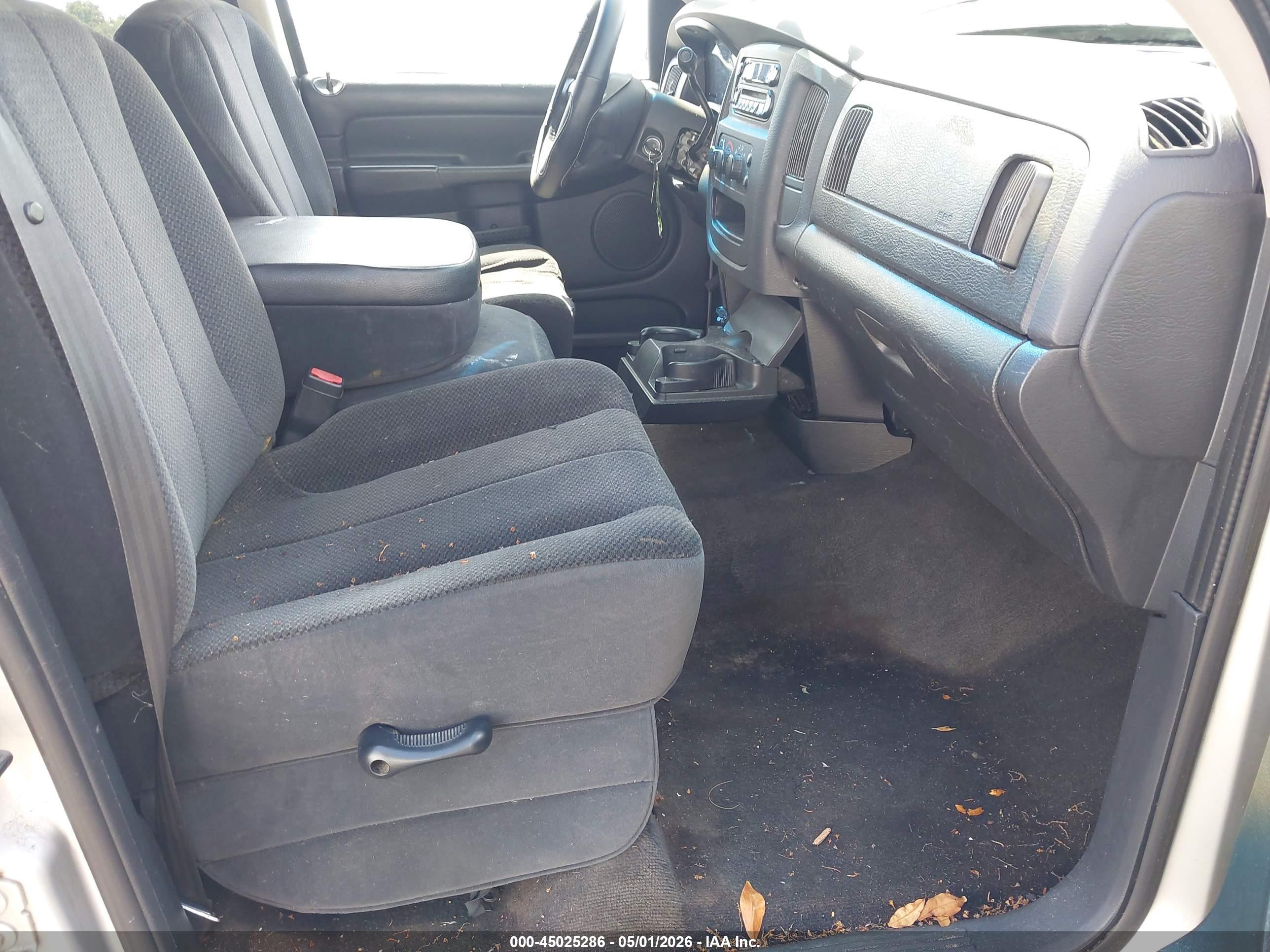 DODGE RAM image 5