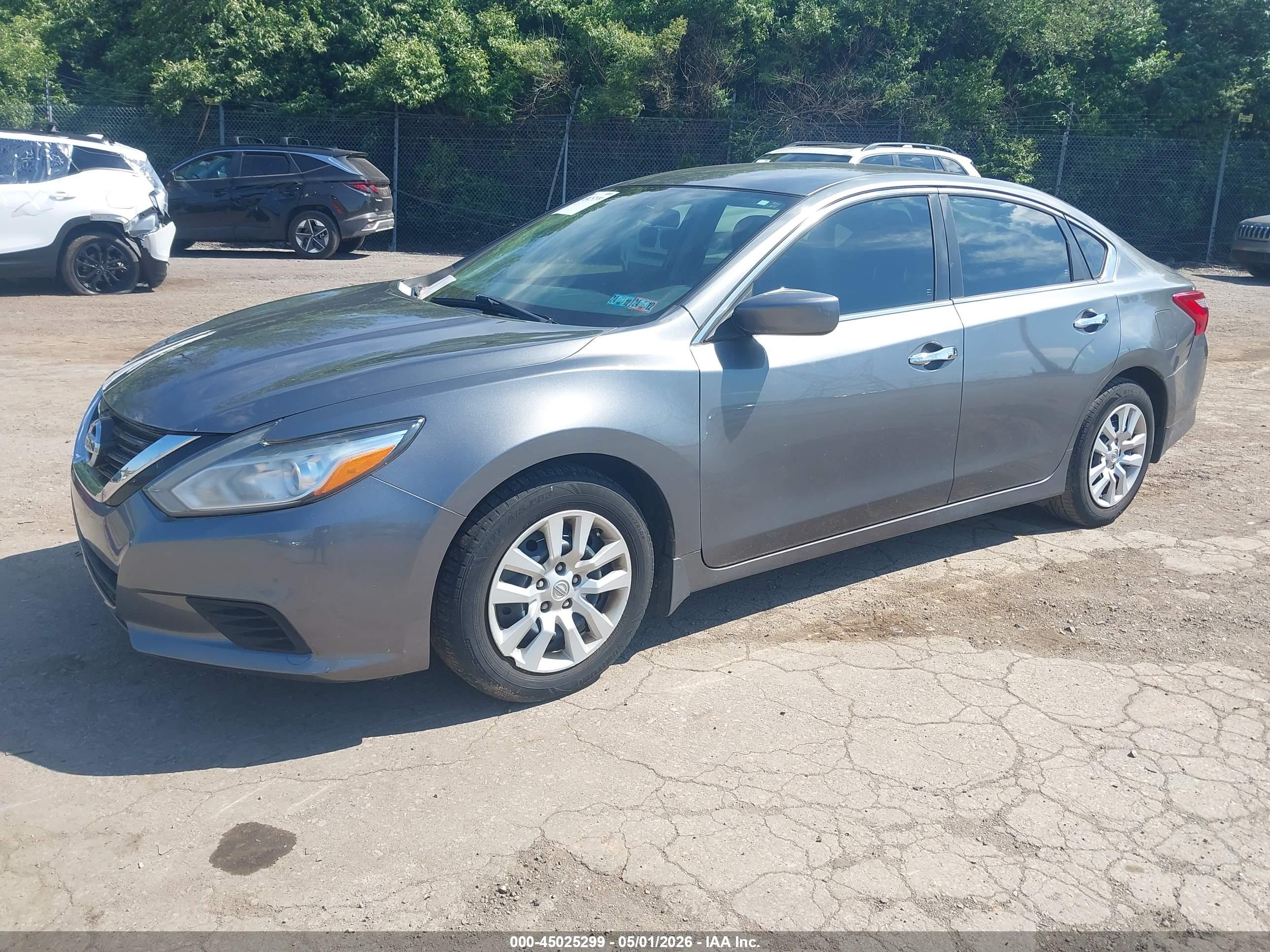 NISSAN ALTIMA image 2