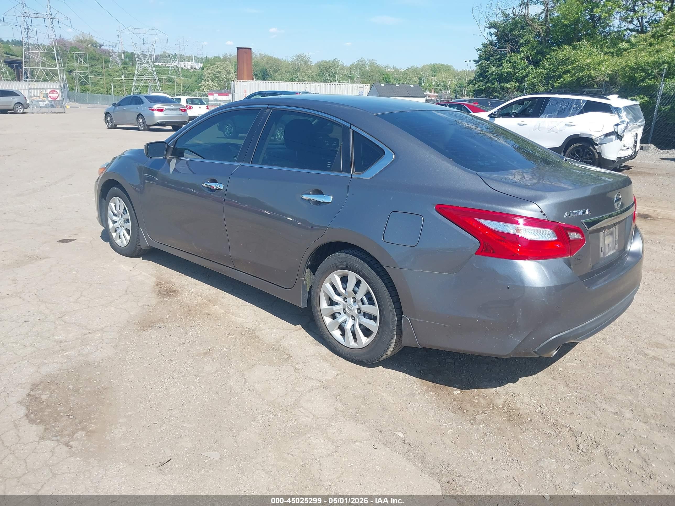 NISSAN ALTIMA image 3