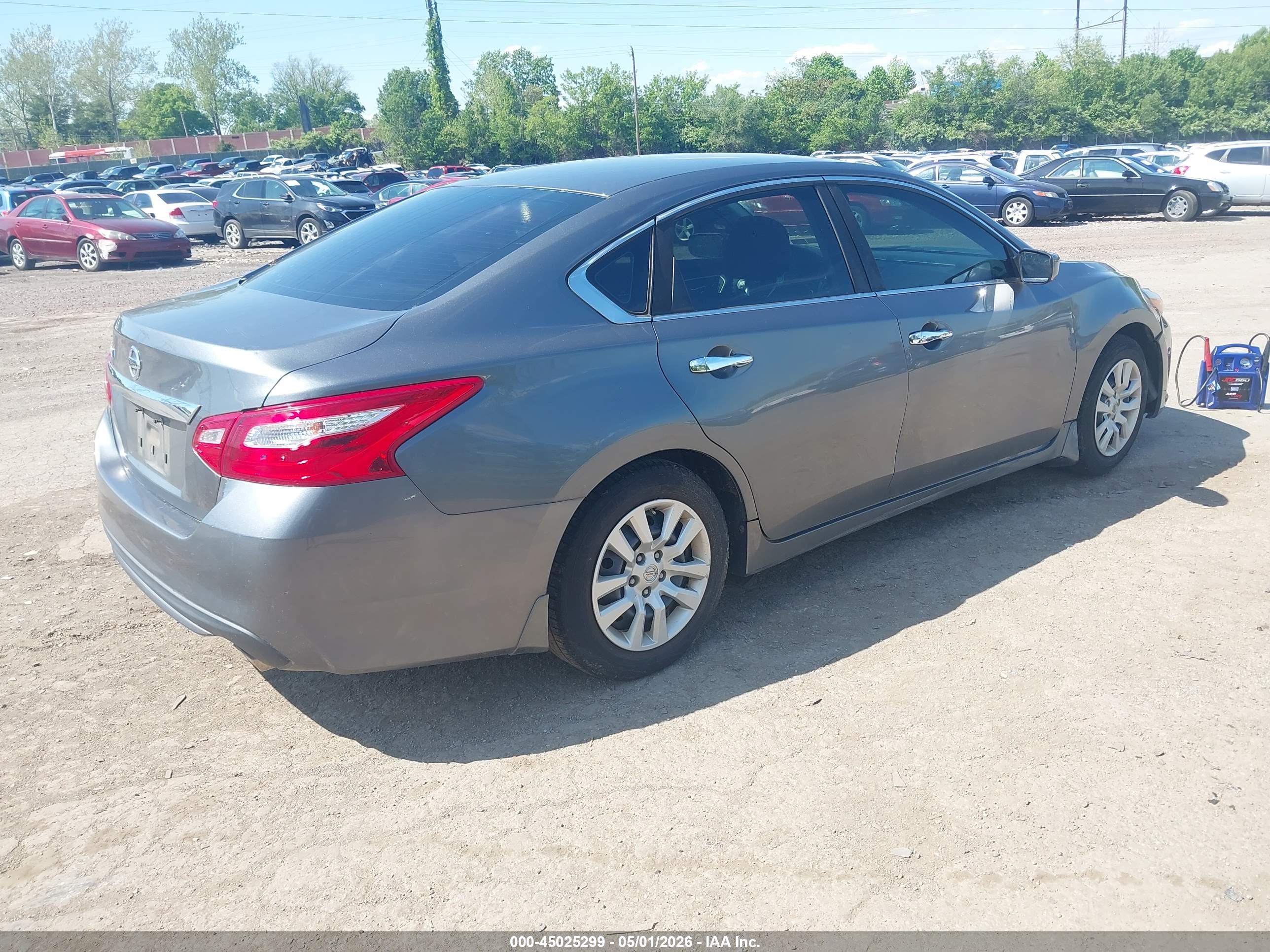 NISSAN ALTIMA image 4