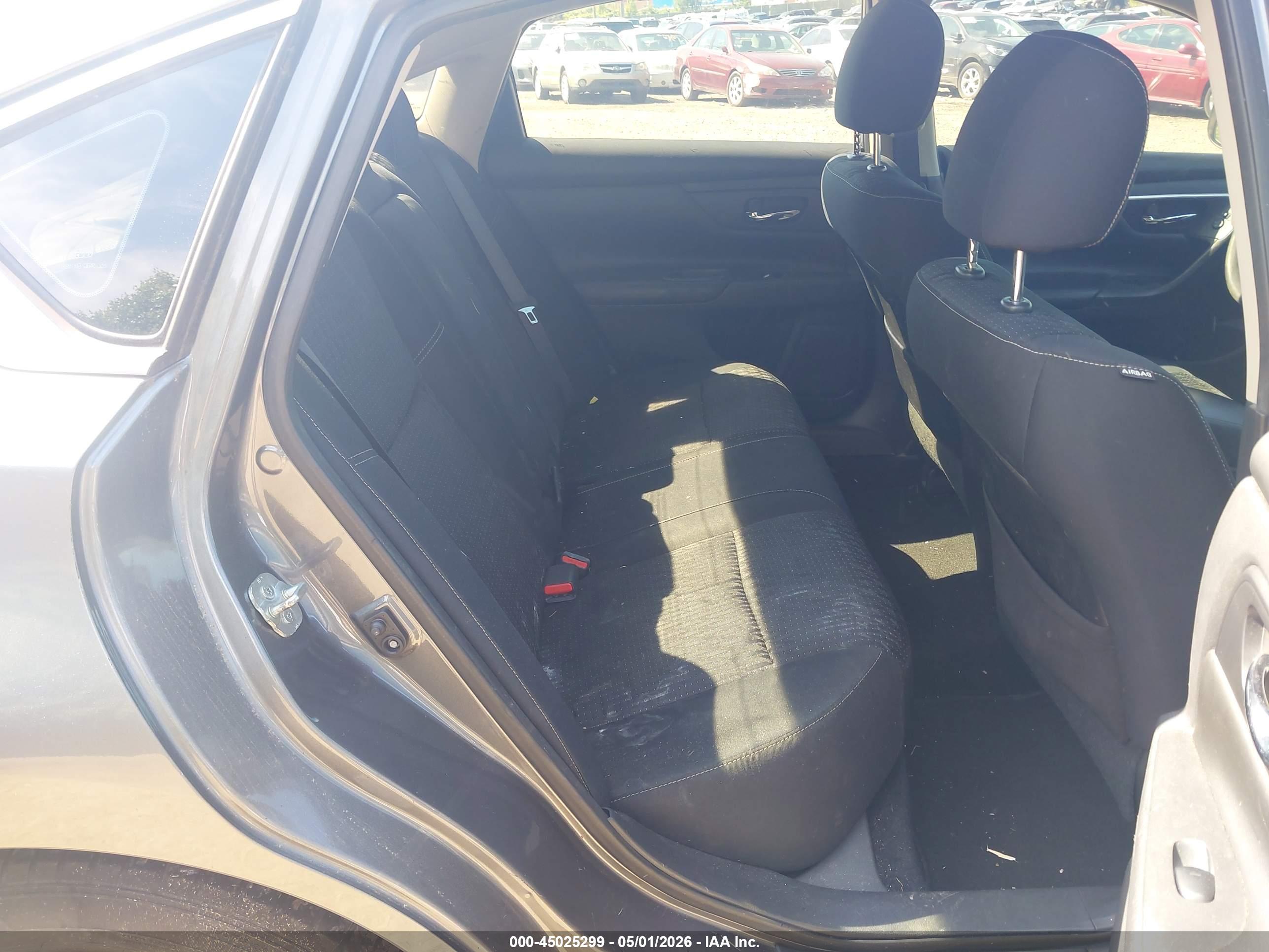 NISSAN ALTIMA image 8