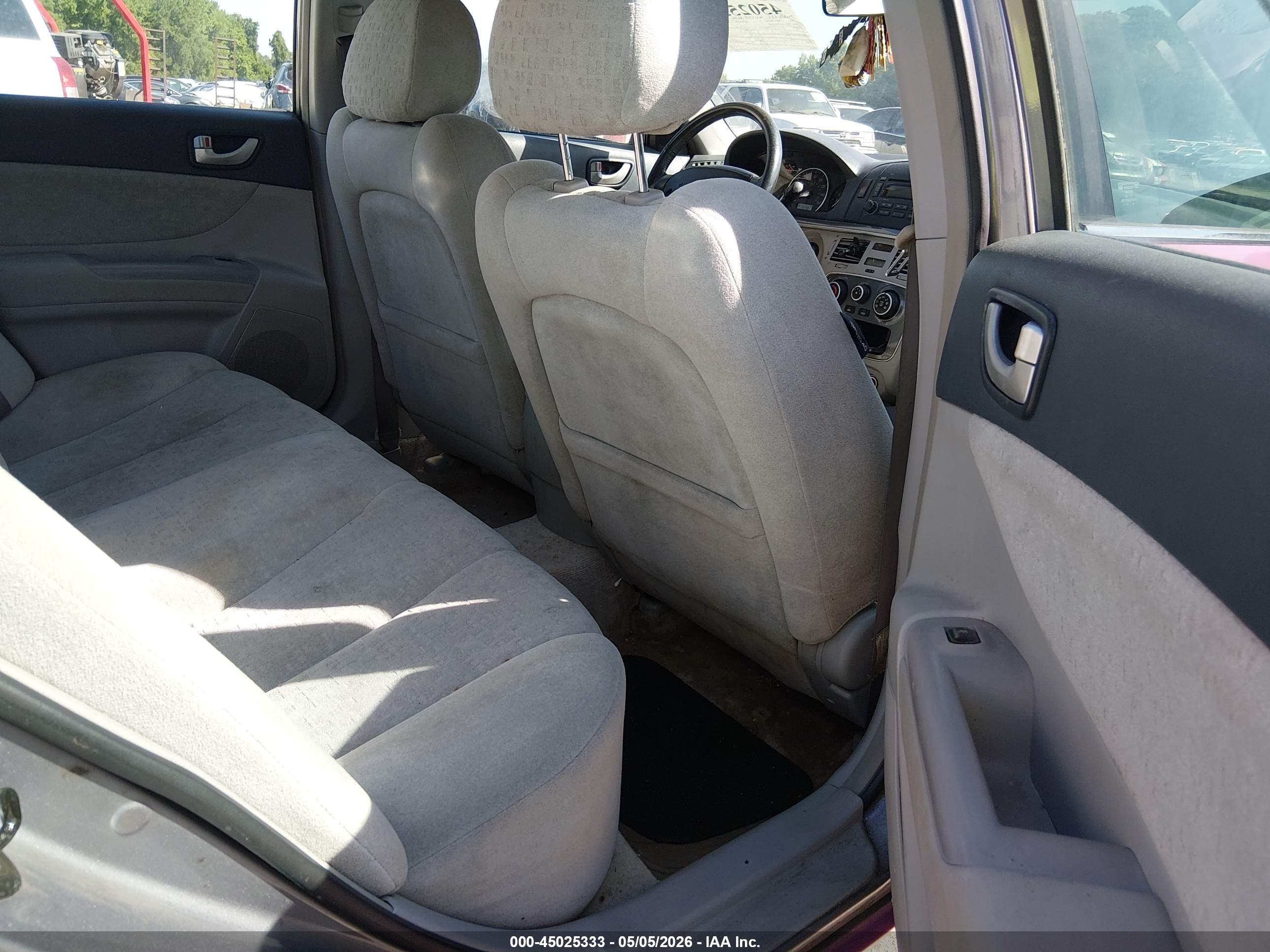 HYUNDAI SONATA image 8