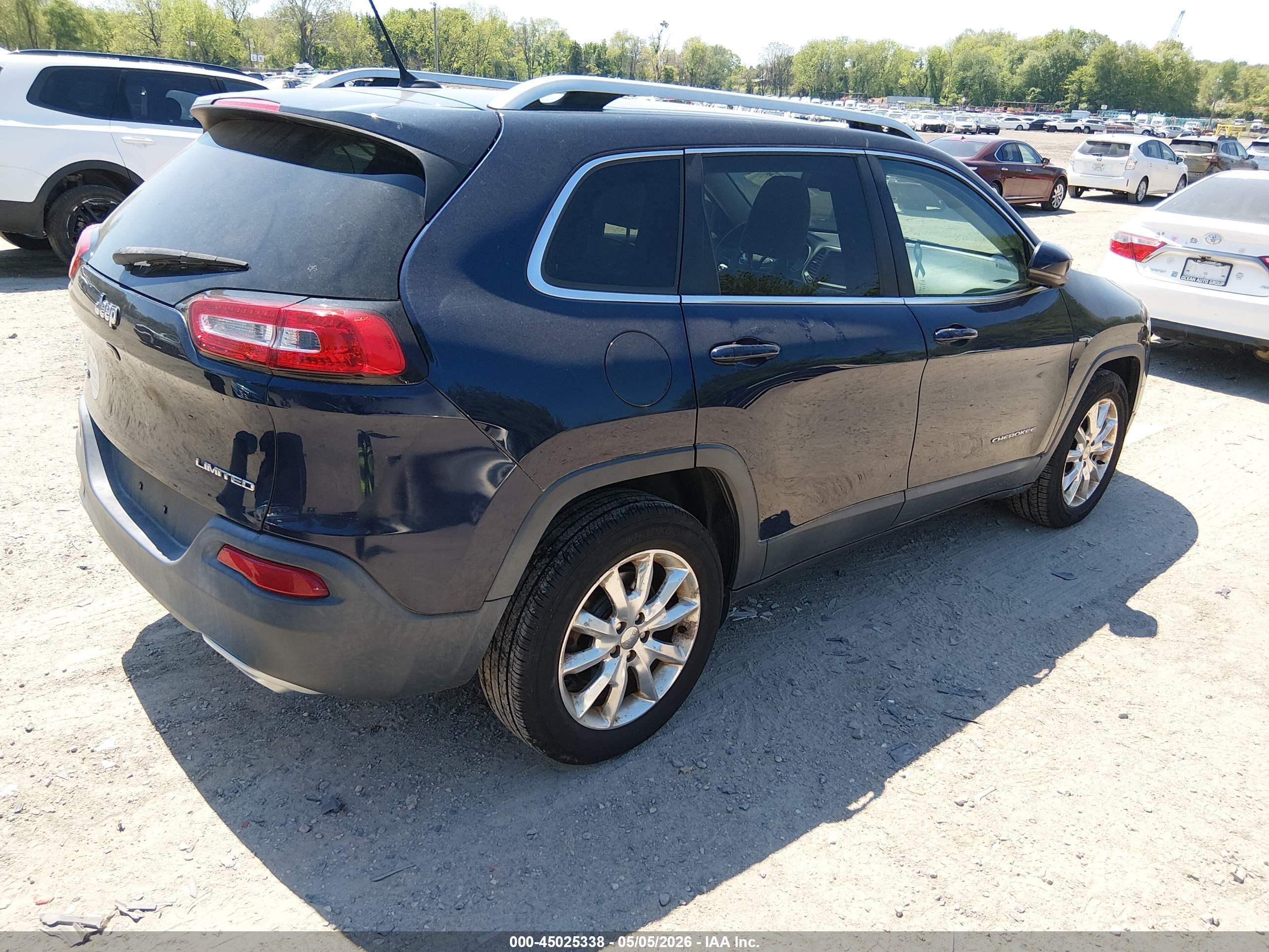 JEEP CHEROKEE image 4